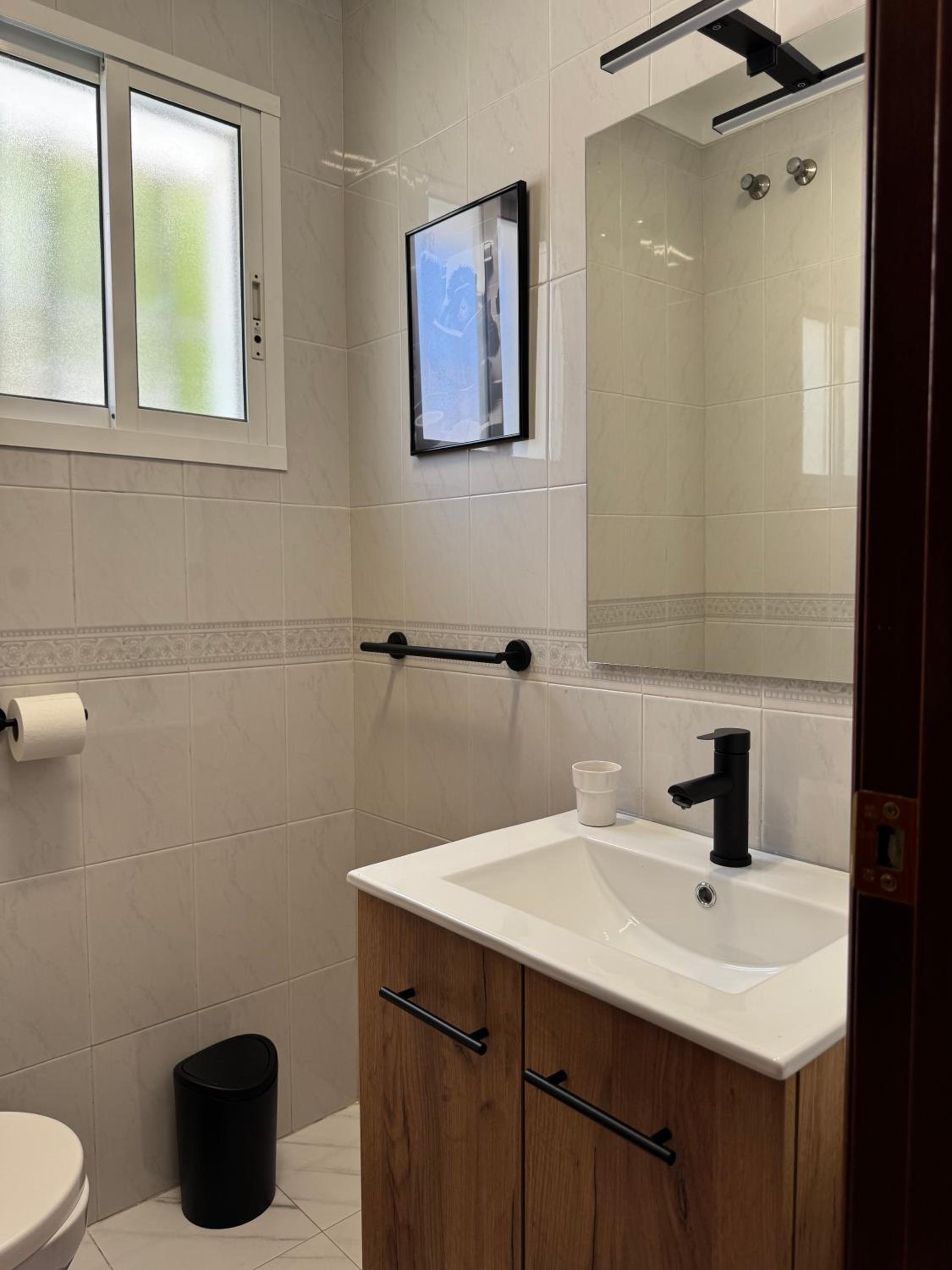 Villa Luis Cernuda - Casa 202 - Vistas - Jacuzzi - Piscina - tenis