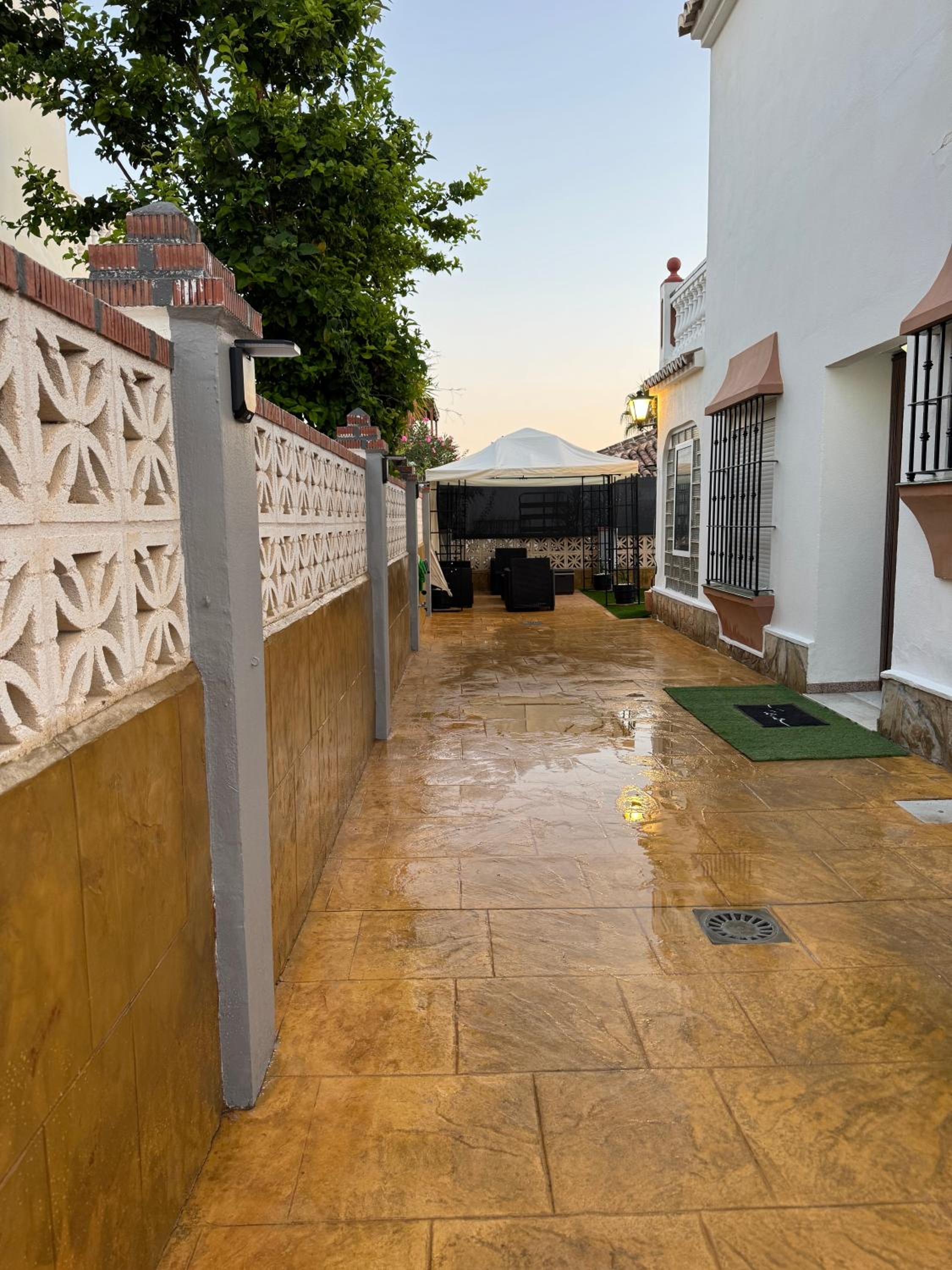 Villa Luis Cernuda - Casa 202 - Vistas - Jacuzzi - Piscina - tenis