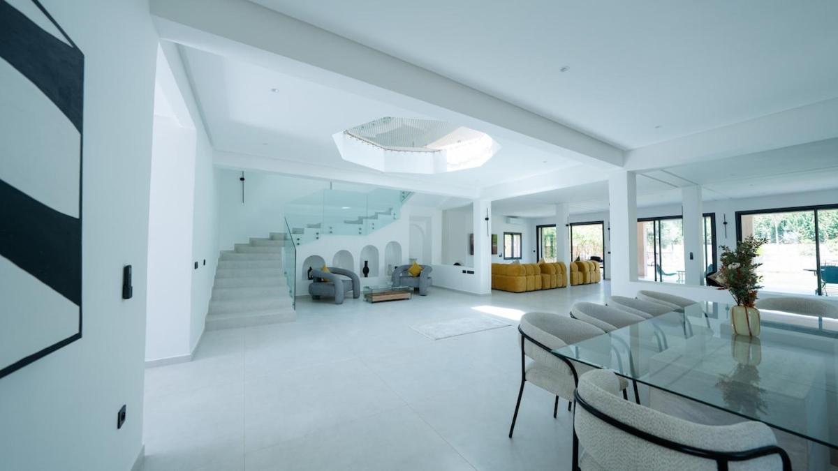 Villa Adam