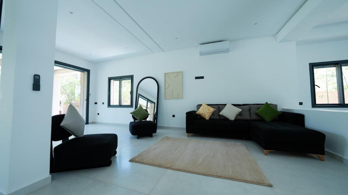 Villa Adam