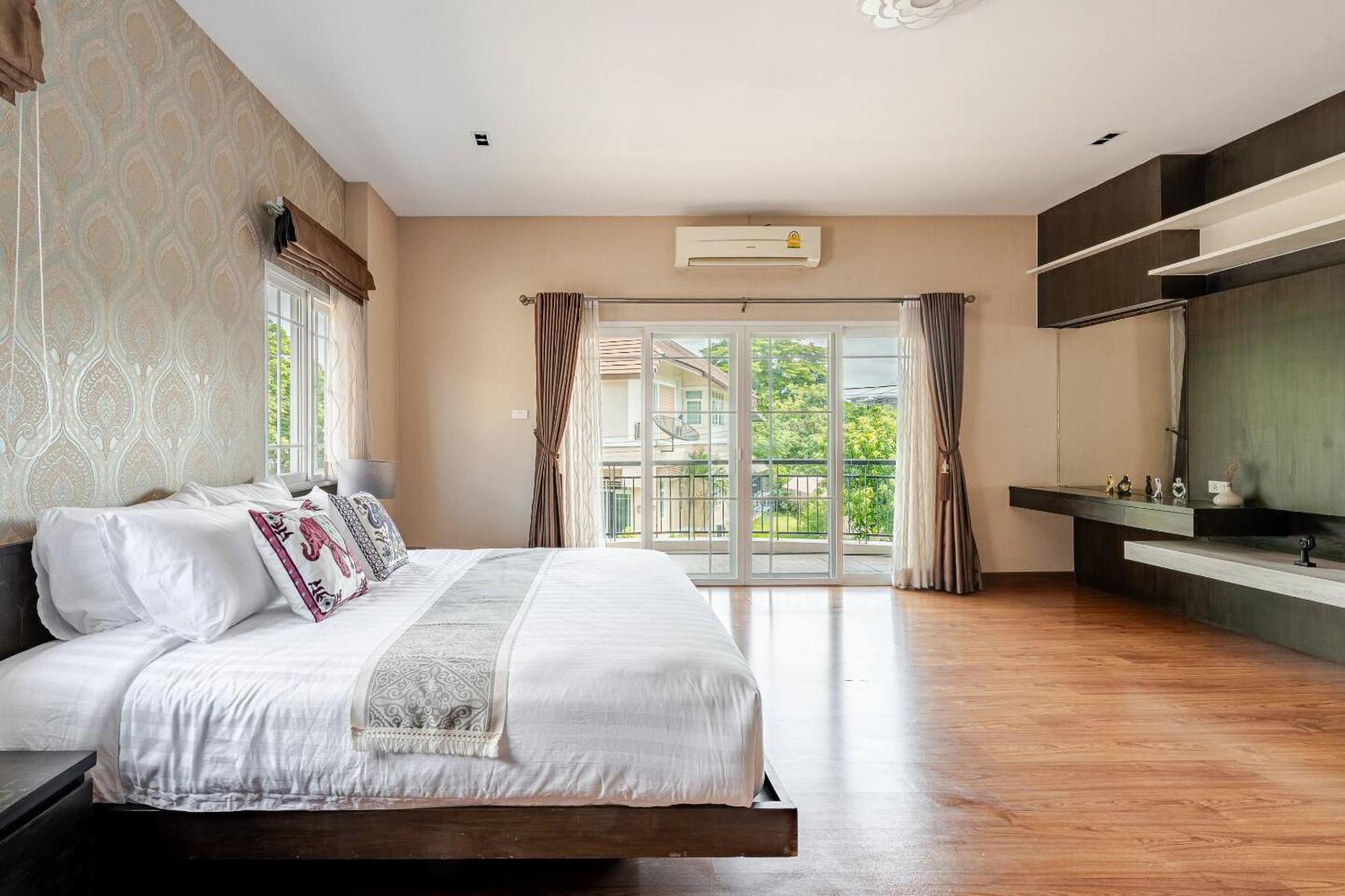Kevin's Pool Villa at Chiang Mai - 4BDR 4Bath Airport & Old City 5min