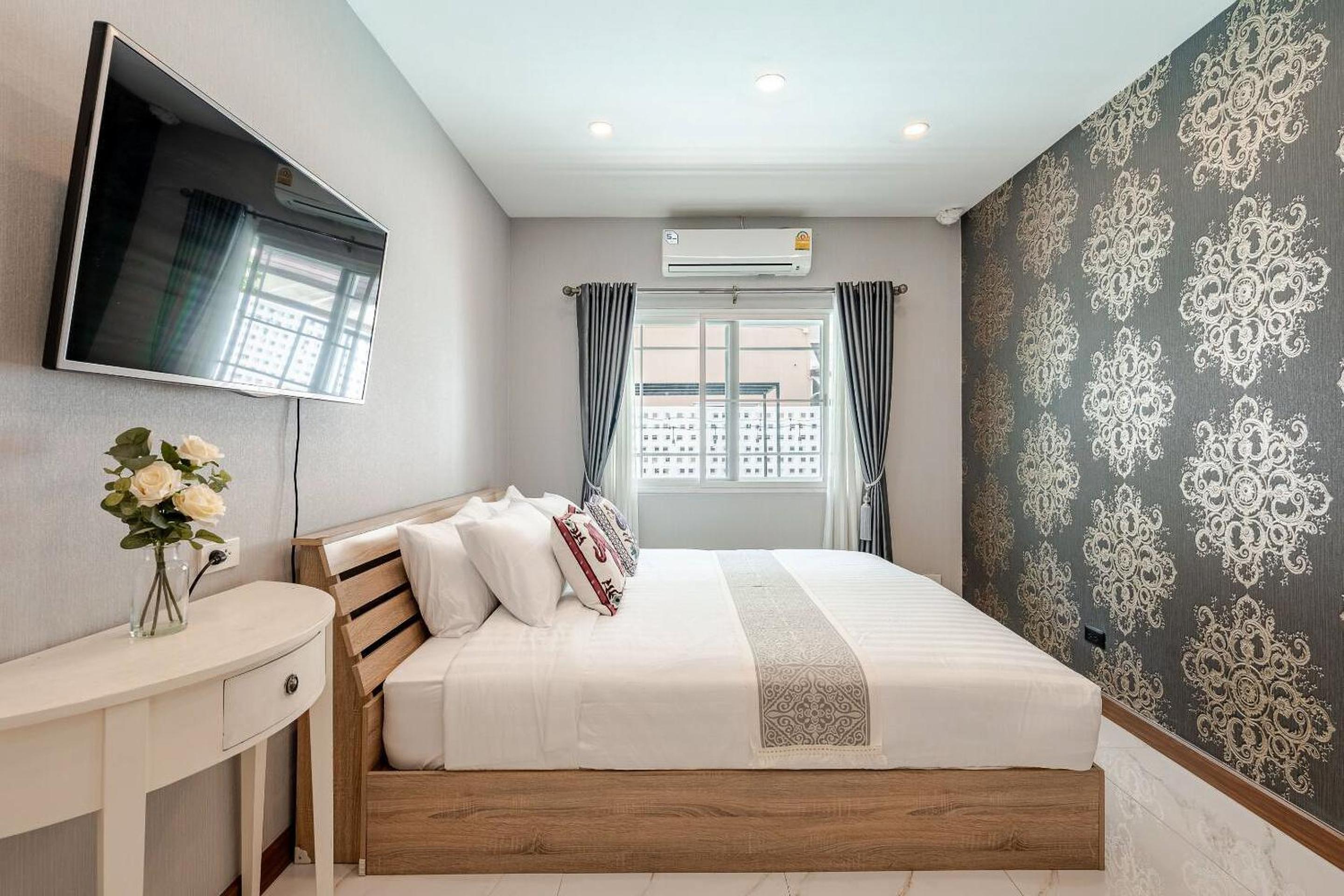 Kevin's Pool Villa at Chiang Mai - 4BDR 4Bath Airport & Old City 5min