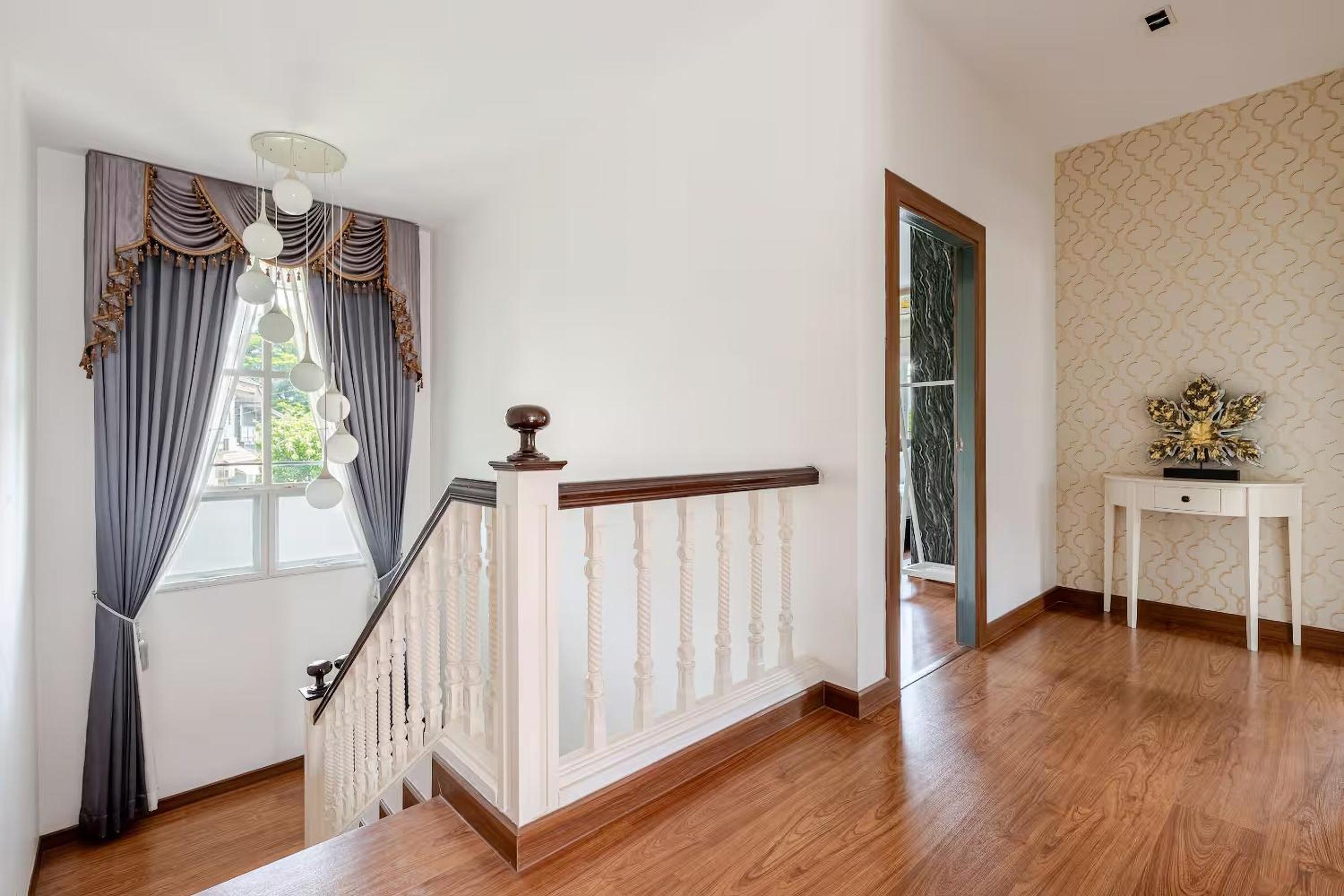 Kevin's Pool Villa at Chiang Mai - 4BDR 4Bath Airport & Old City 5min