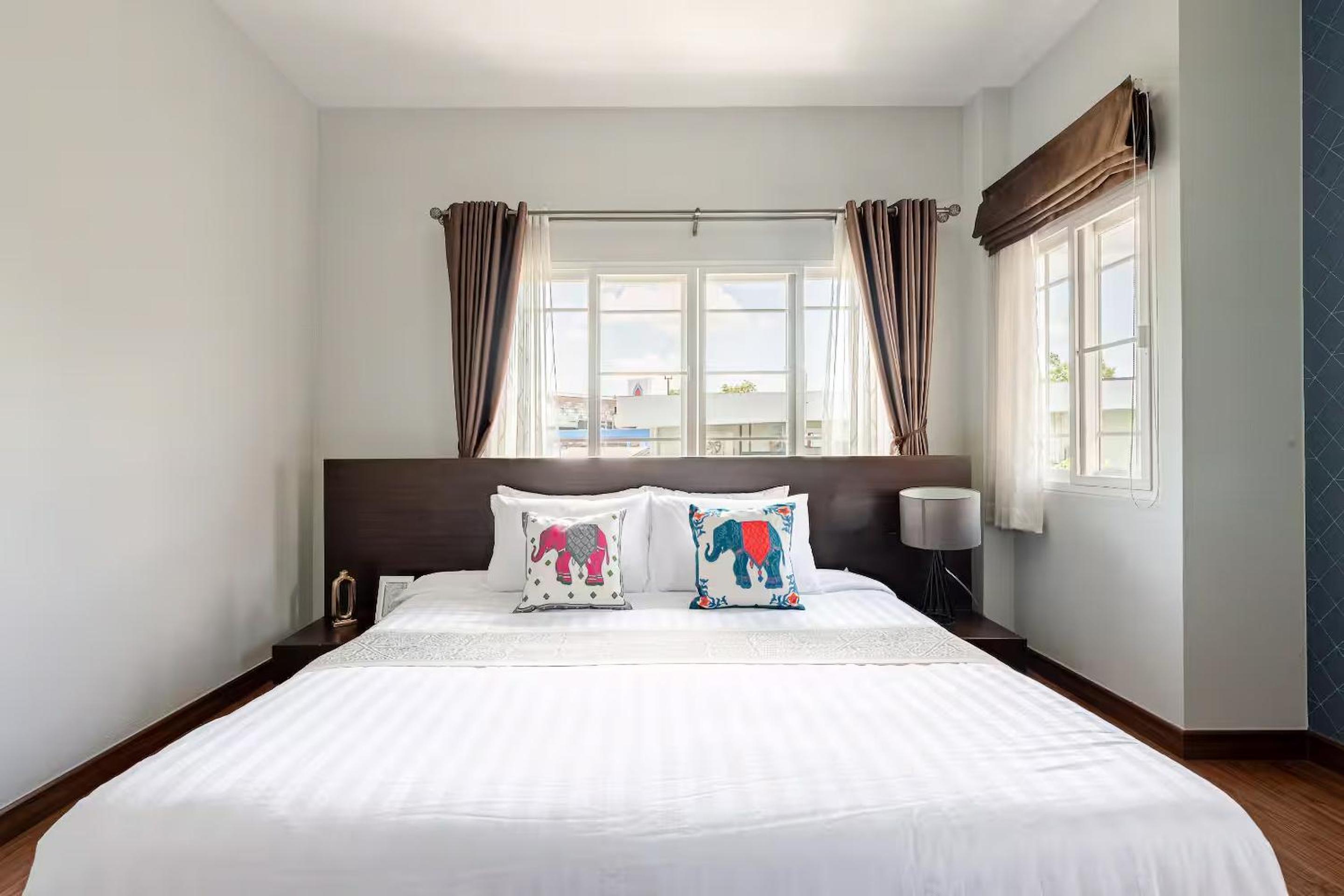 Kevin's Pool Villa at Chiang Mai - 4BDR 4Bath Airport & Old City 5min