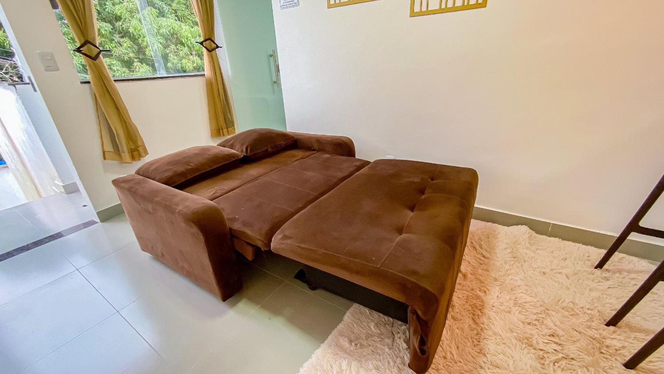 Aptos com 1 quarto, próximo a praia de Taperpuã, com 'àrea de churrasco compartilhada.