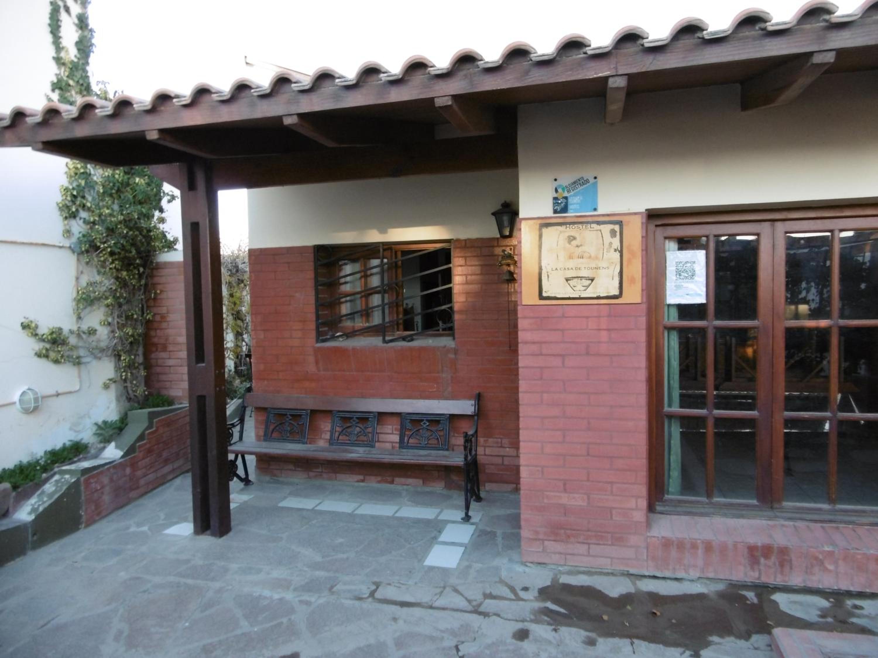 Hotel Hostel La Casa de Tounens - Image 1