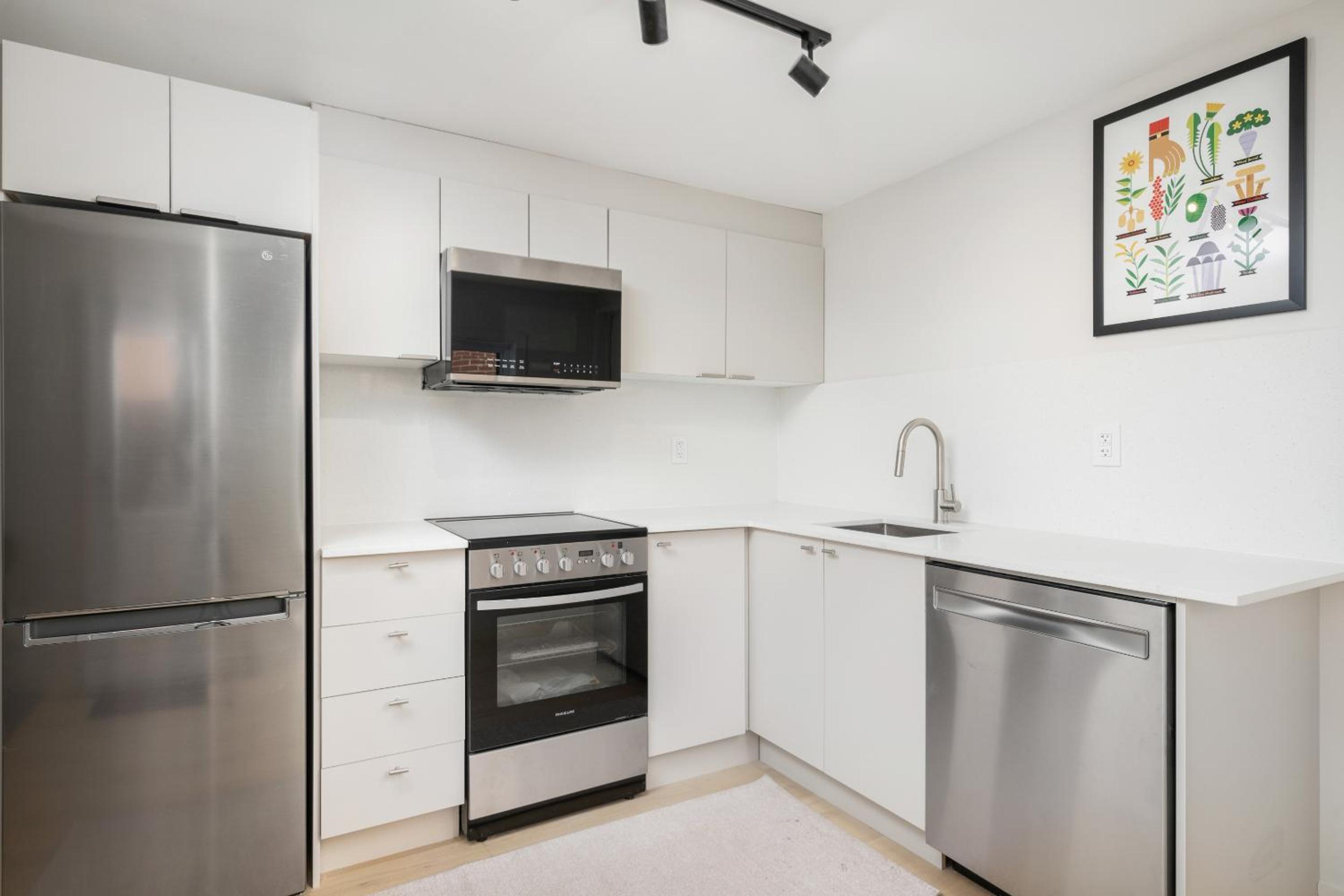 MTL Central Stay Apartments