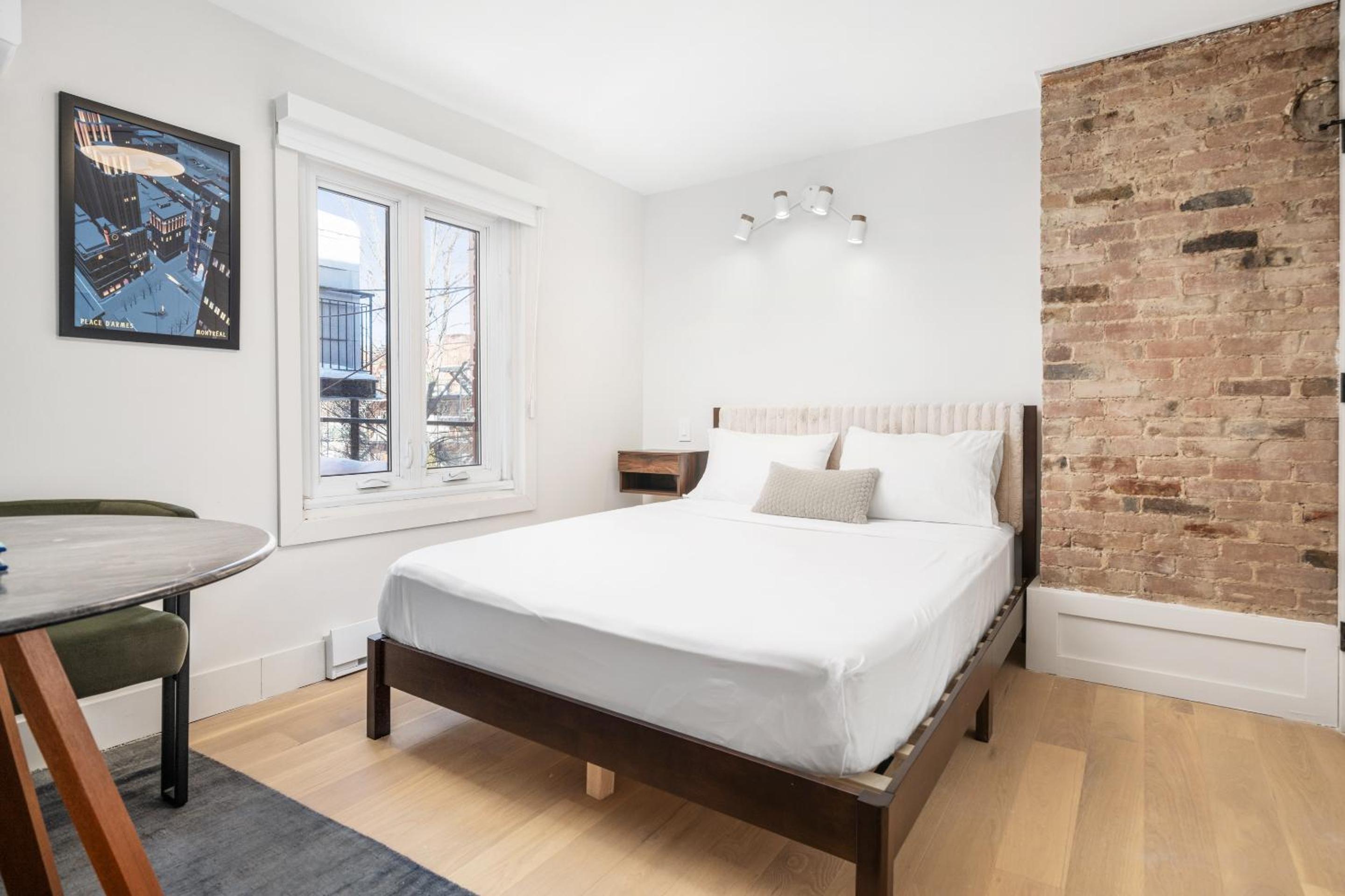 MTL Central Stay Apartments