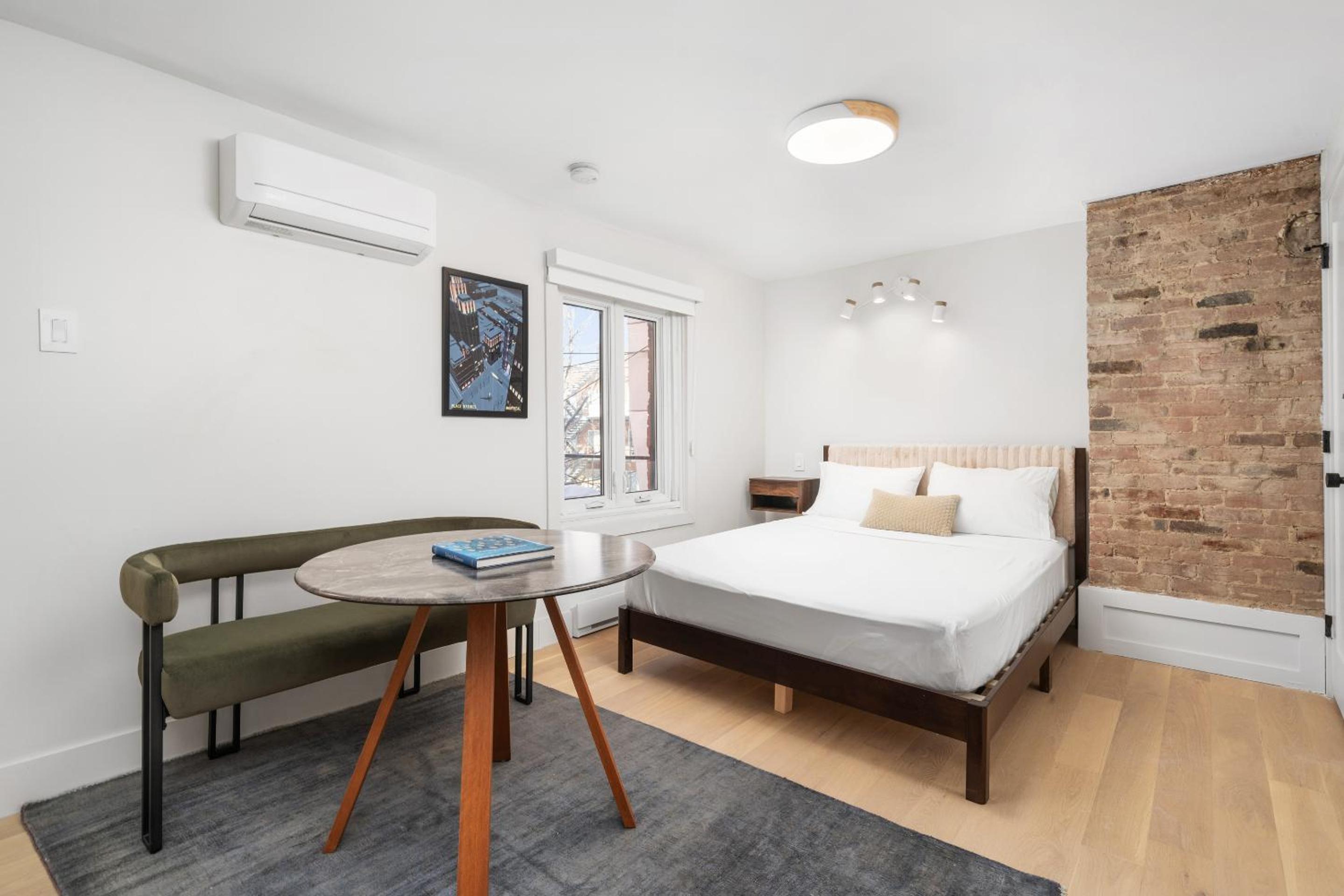 MTL Central Stay Apartments