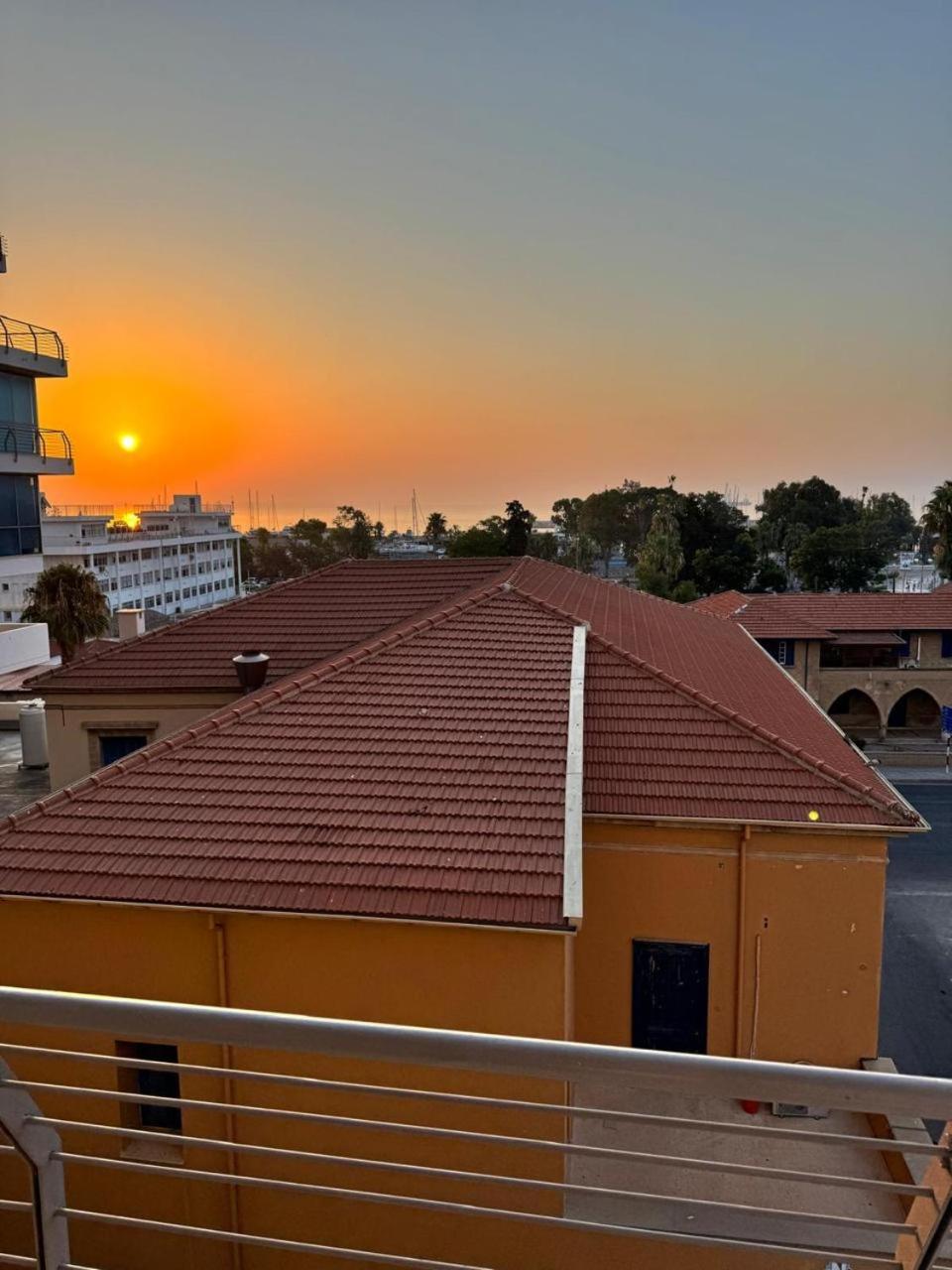 Marina City Centre Stays