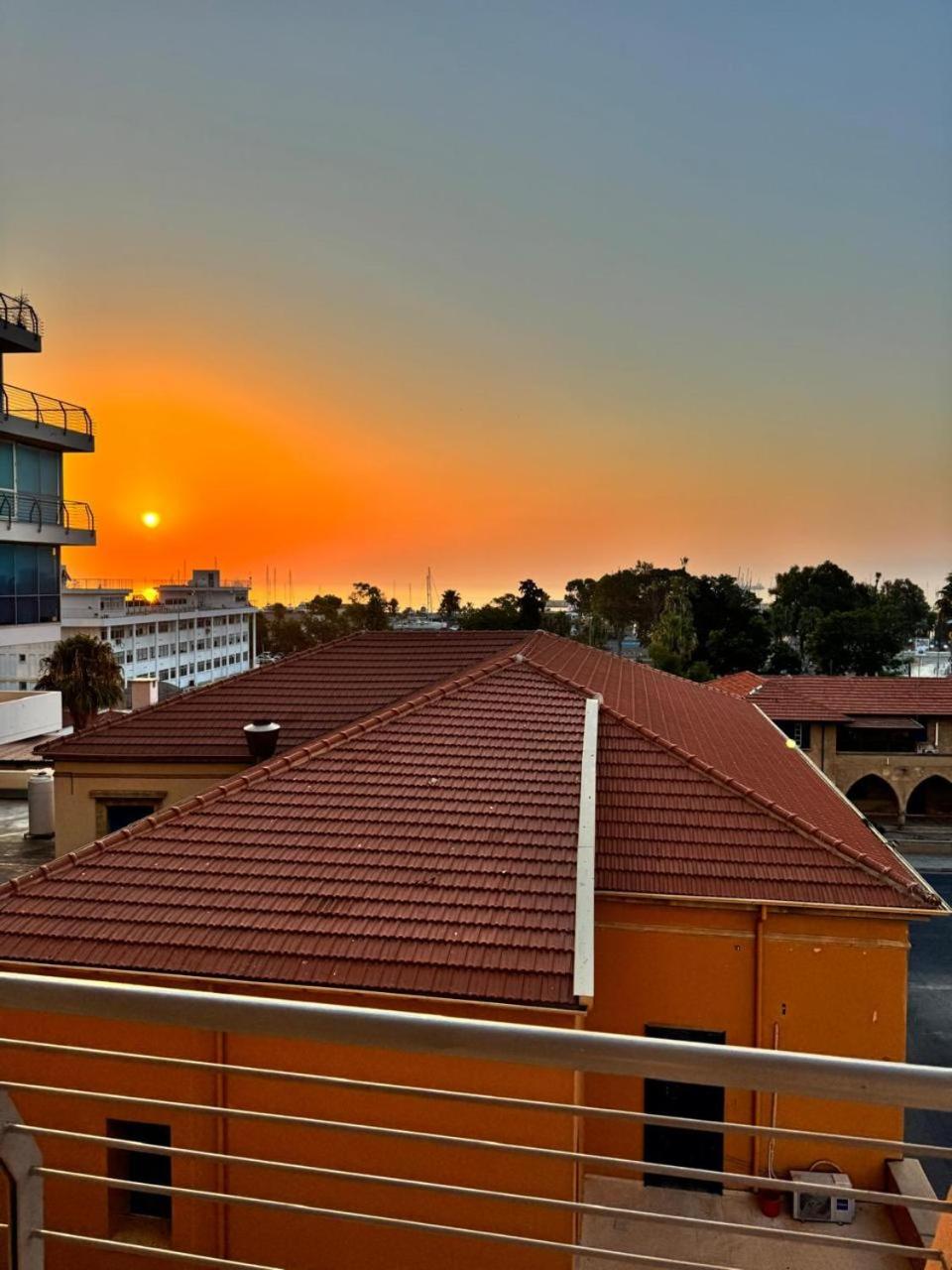 Marina City Centre Stays