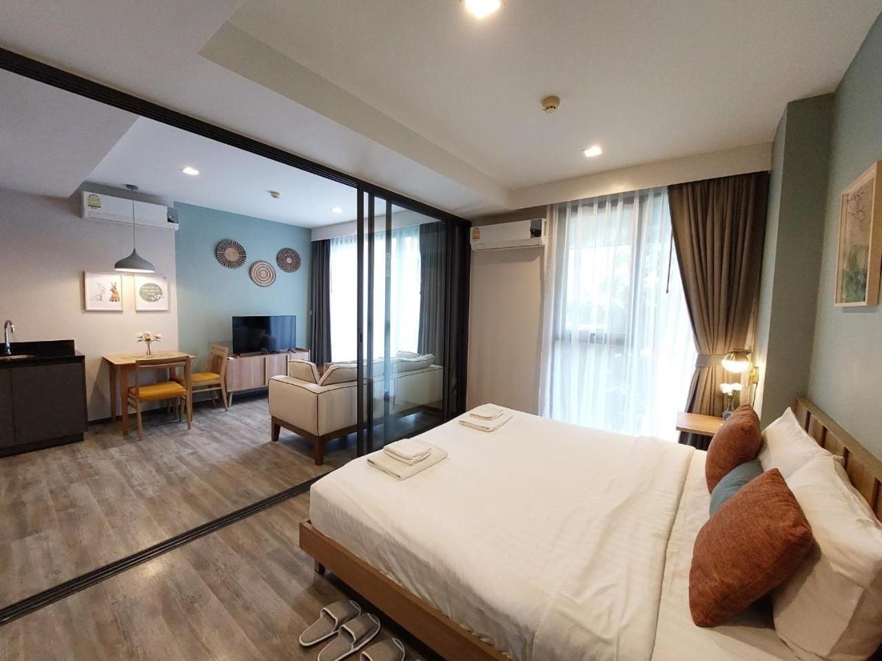 The Deck Patong