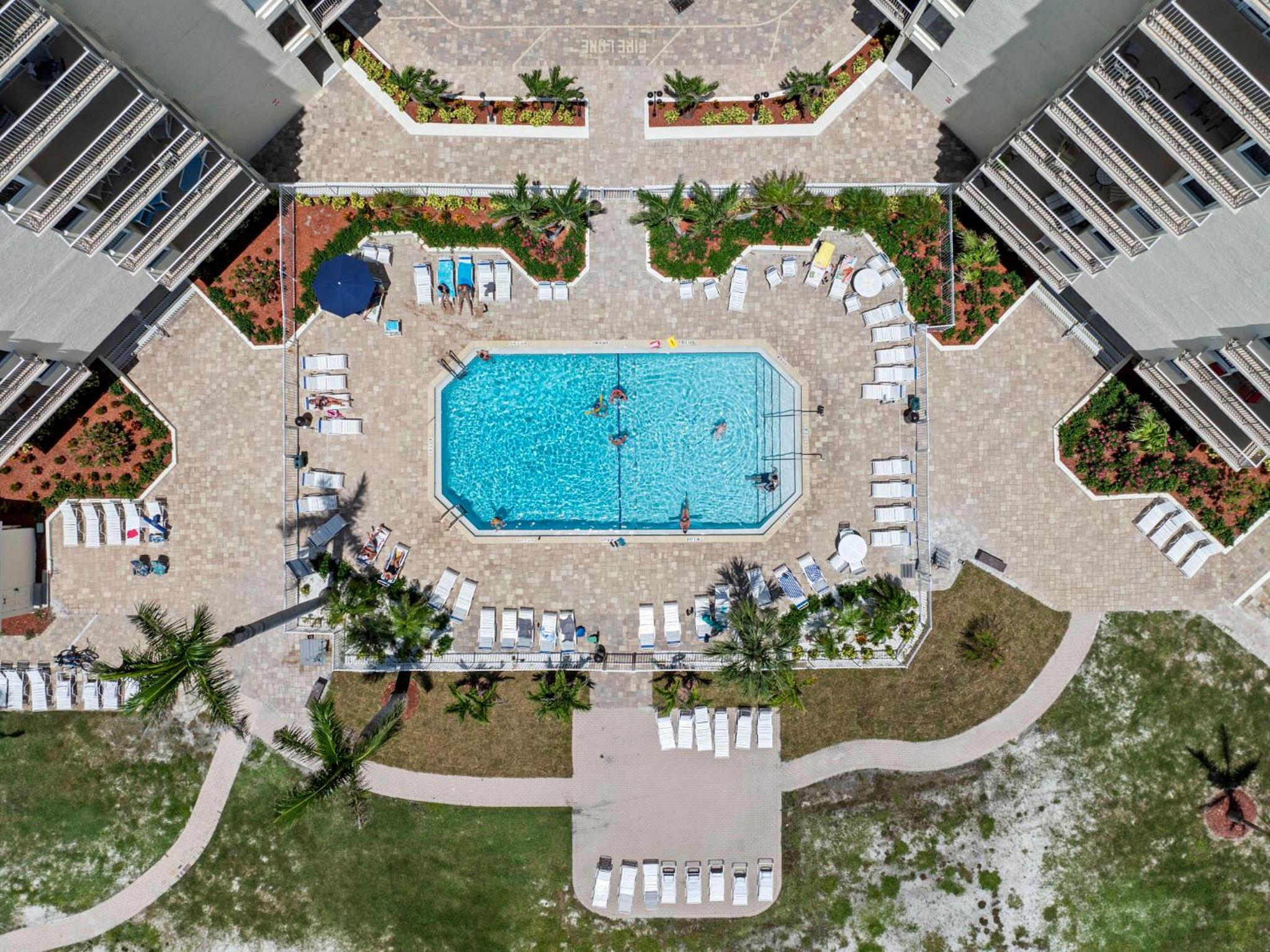 Gulf Water Views 2 bikes, beach gear weekly stay