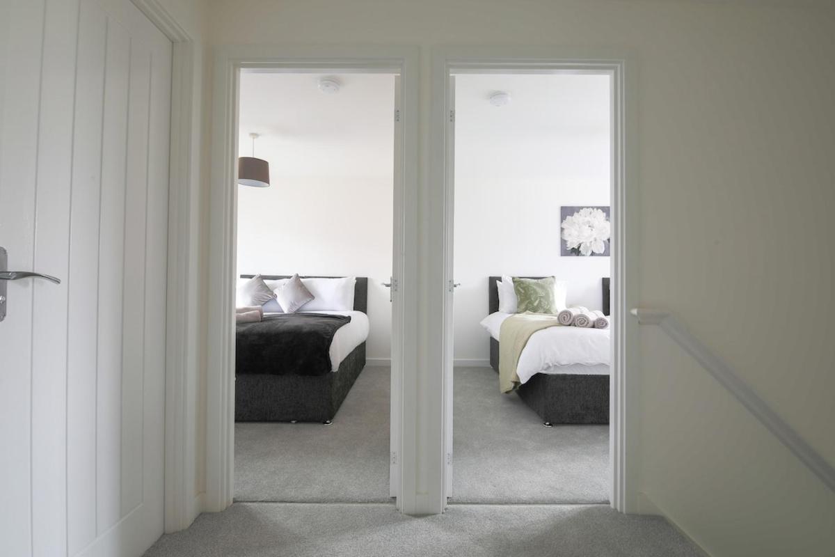 The Haven – Modern 4-Bed Home with Garden