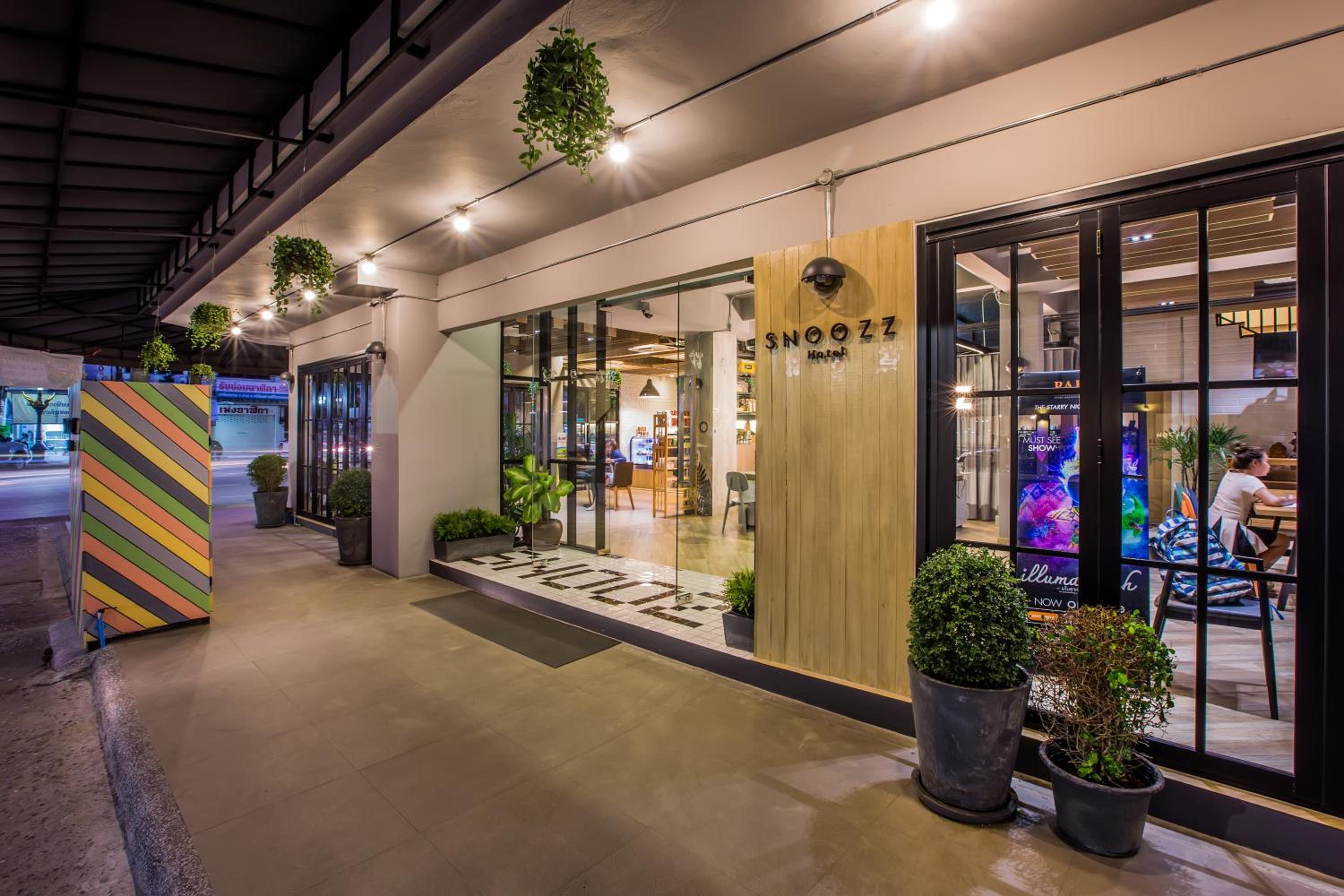 Snoozz Hotel Krabi view 4