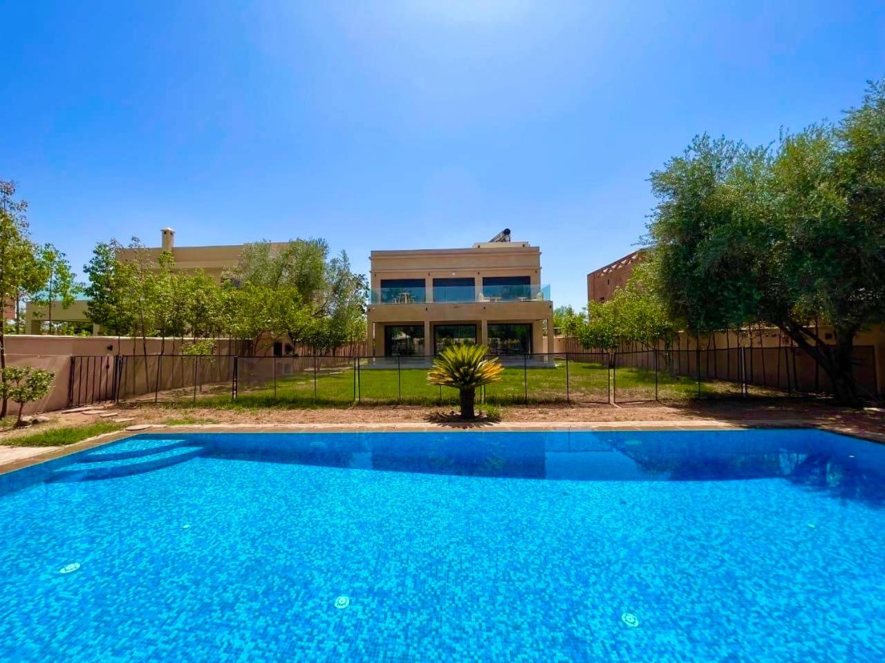 Villa Adam