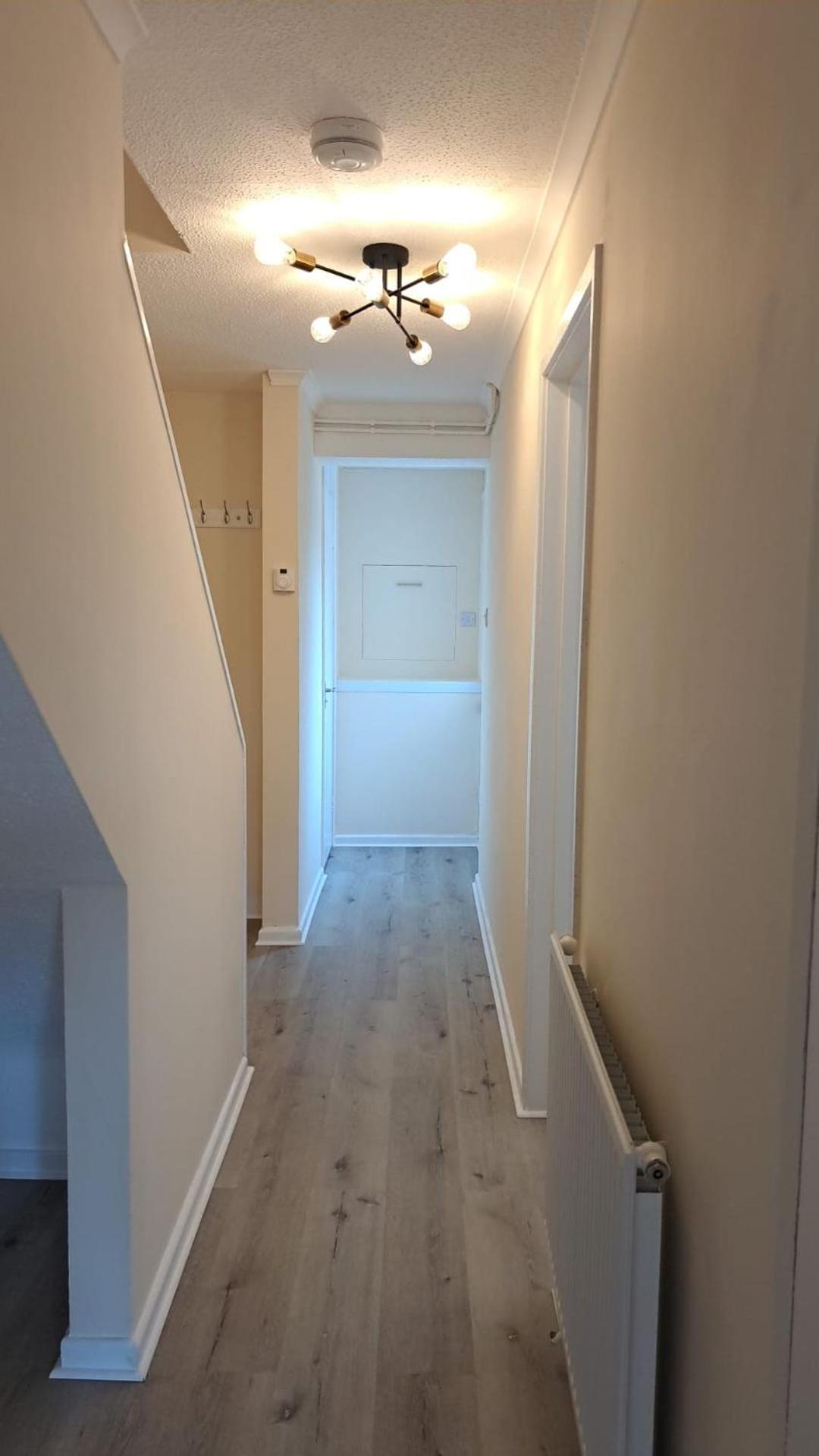 SALE 3 bed House CALNE SLEEPS 6 pet-friendly