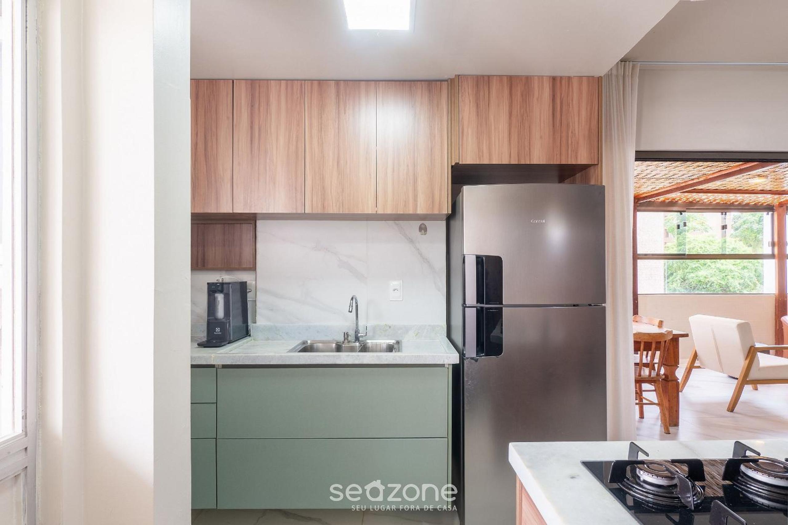 Apartment with Balcony and Barbecue CEC0801