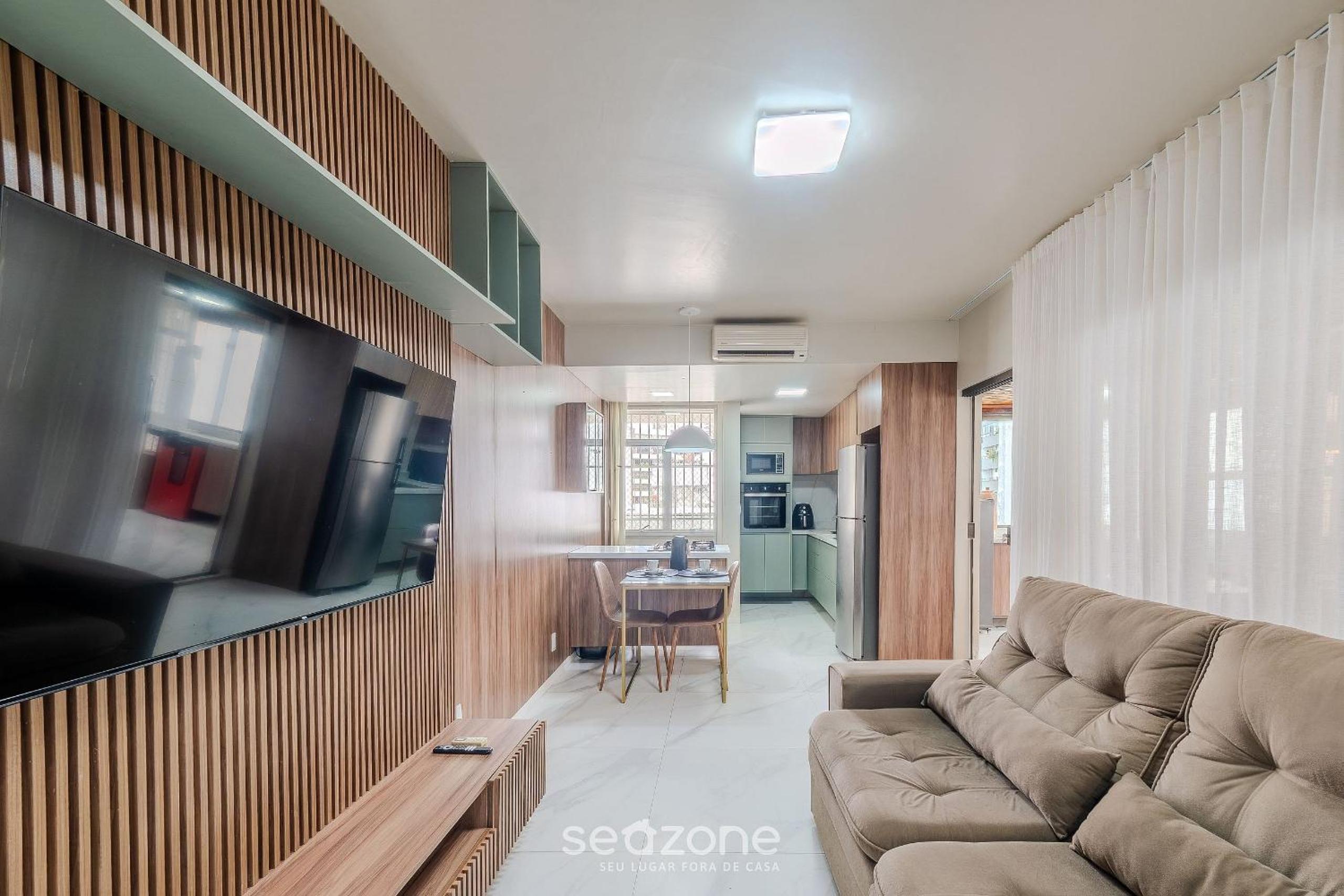Apartment with Balcony and Barbecue CEC0801