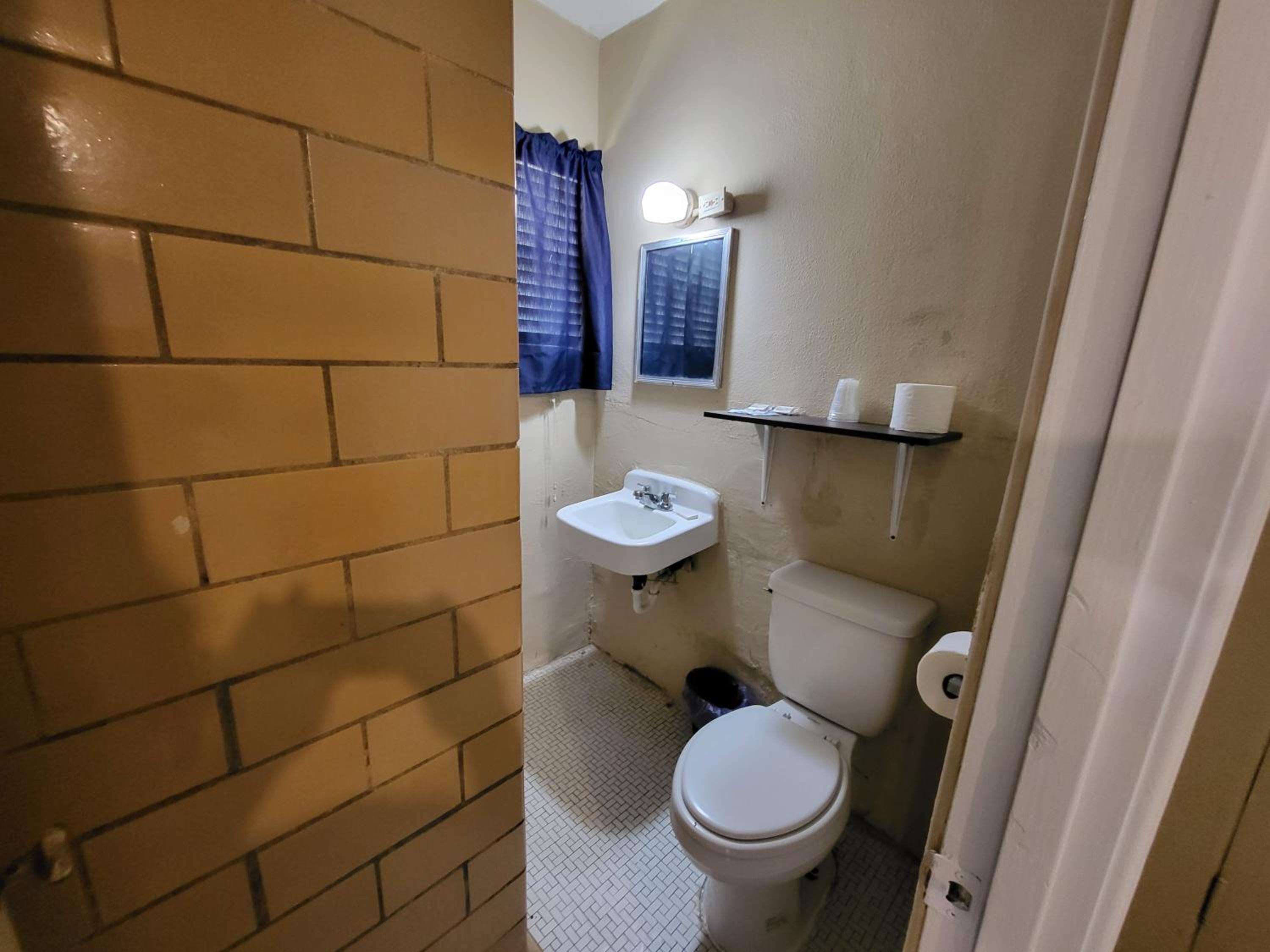 Hill Country Lodge and Mini Storages