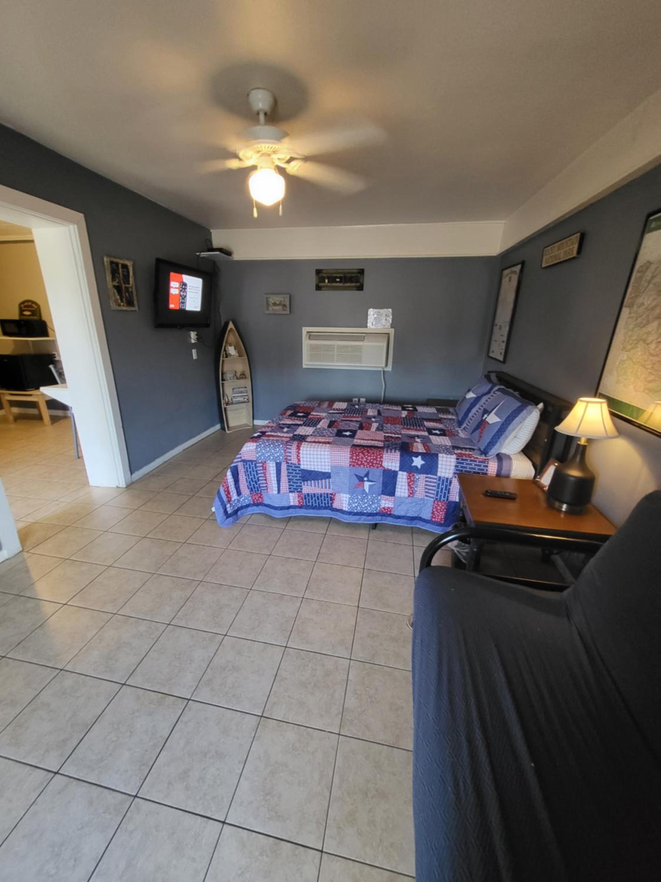 Hill Country Lodge and Mini Storages