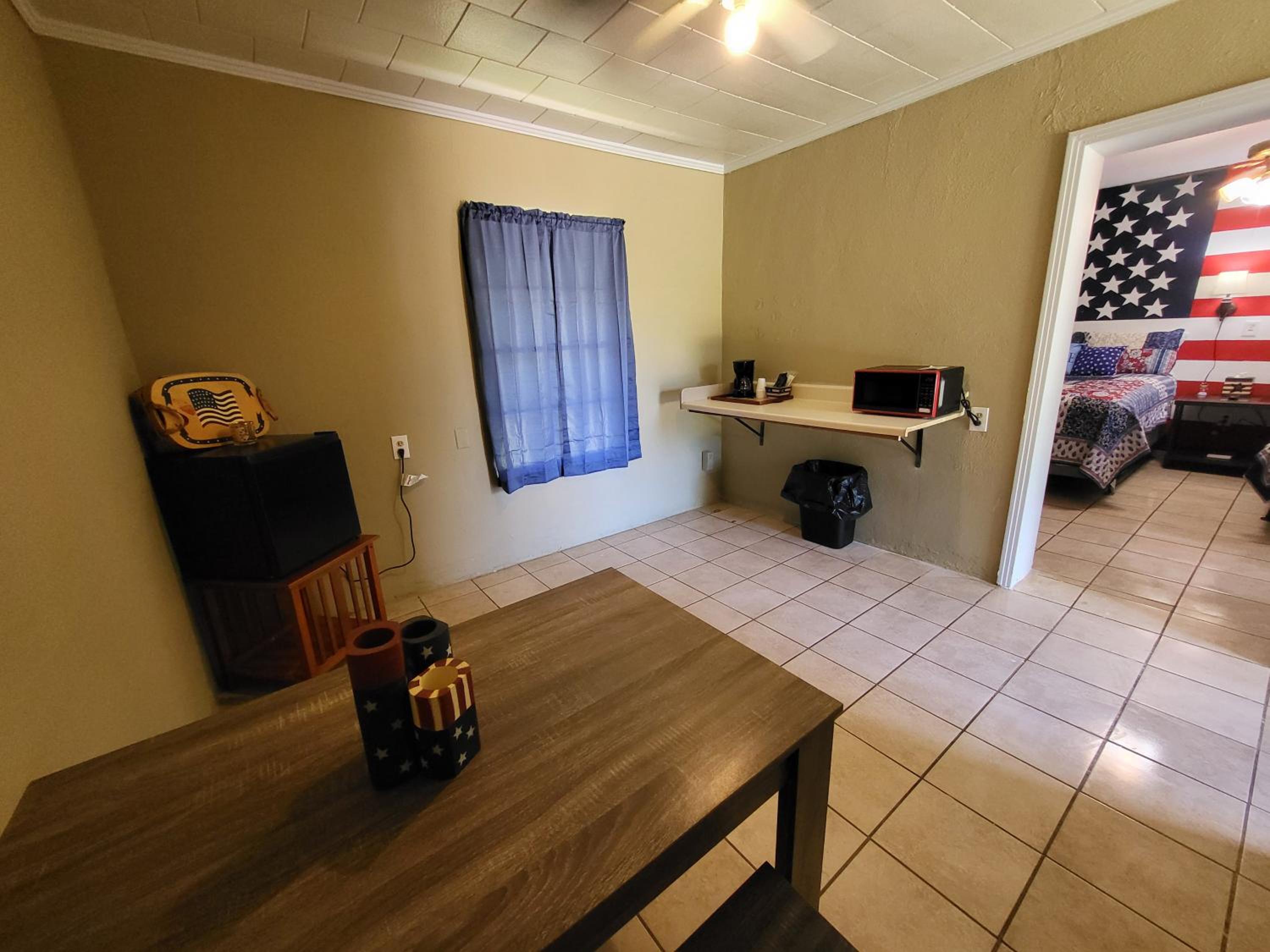 Hill Country Lodge and Mini Storages