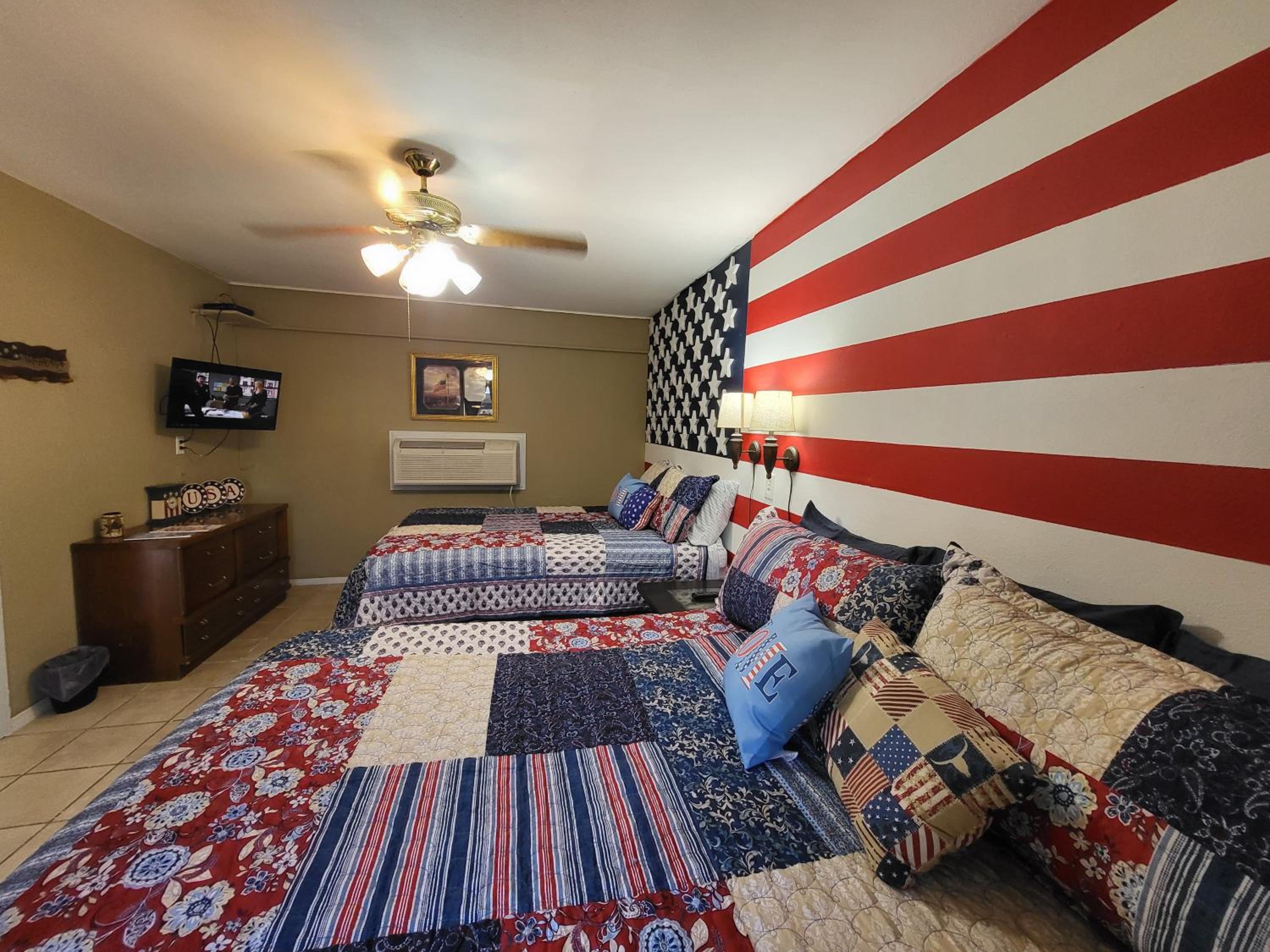 Hill Country Lodge and Mini Storages
