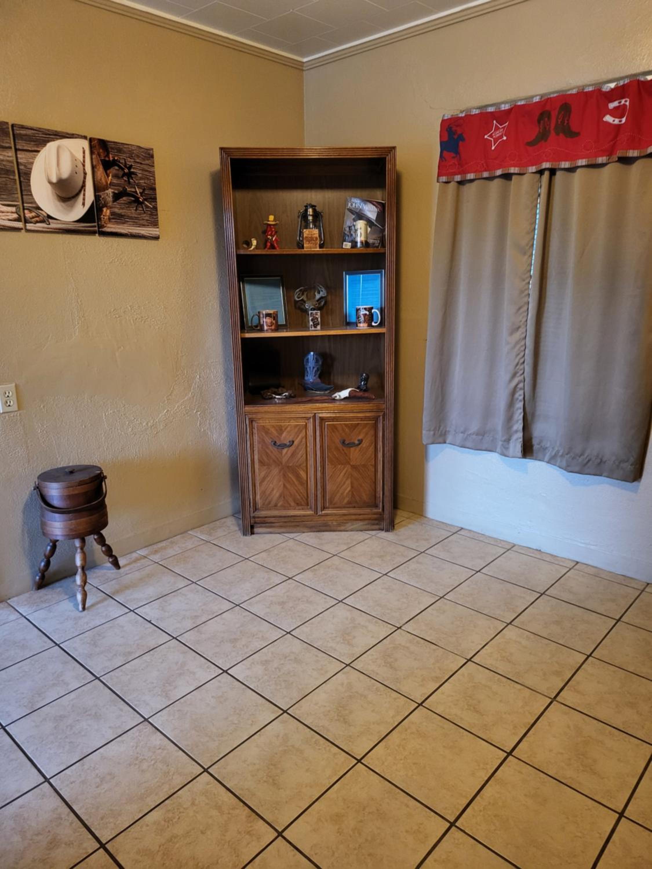 Hill Country Lodge and Mini Storages