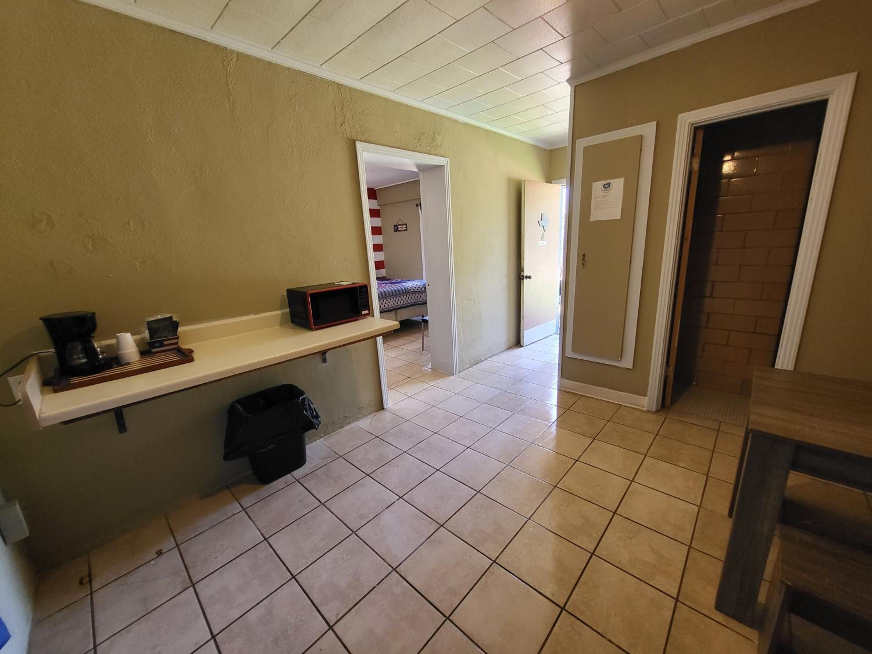 Hill Country Lodge and Mini Storages