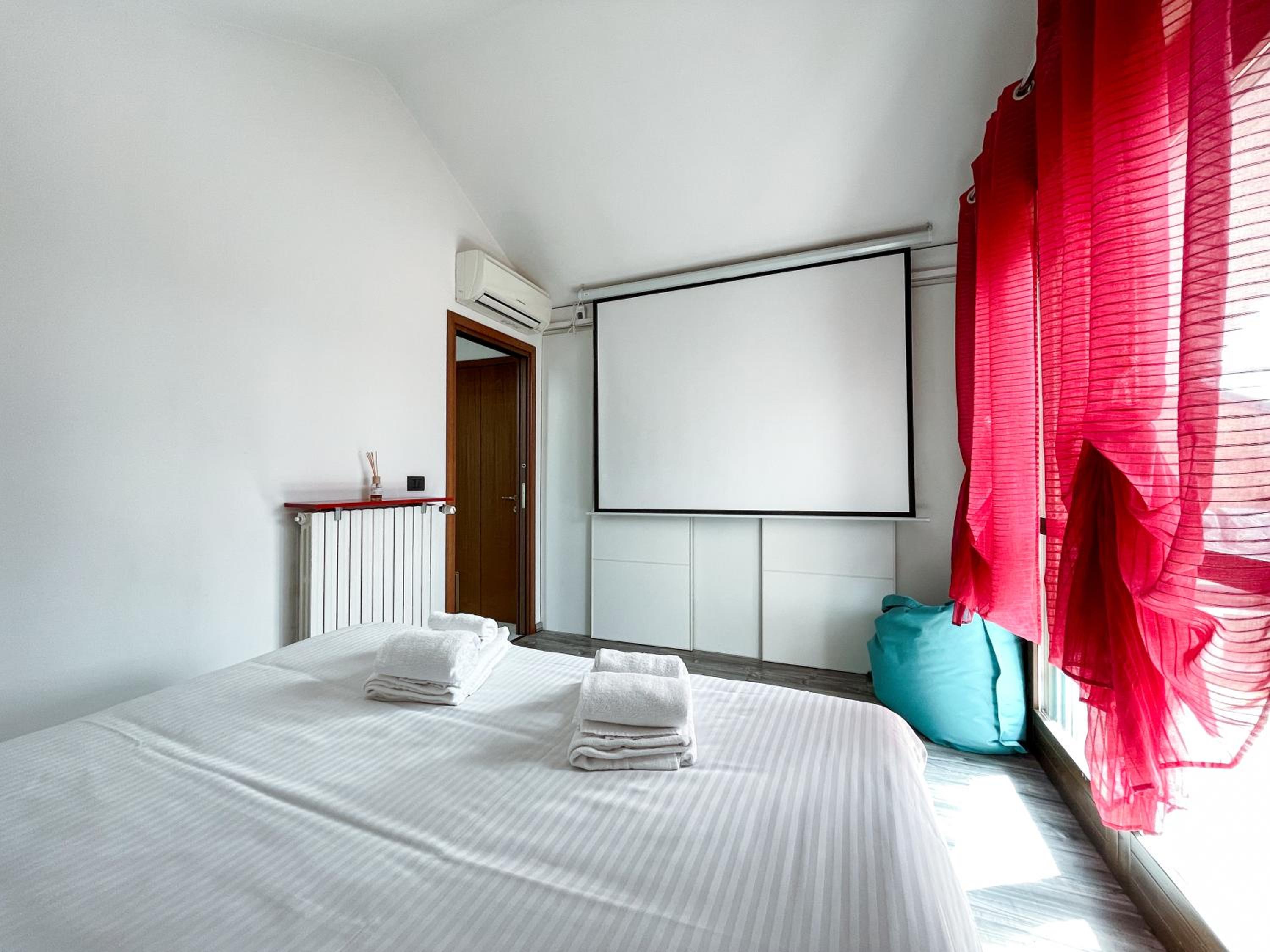 Cinema Terrace - Locate Triulzi, Milano
