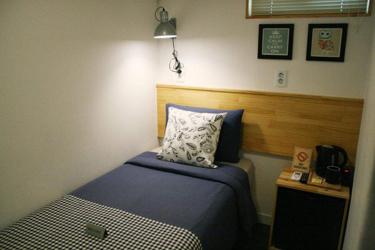 Hostel Beige 2nd
