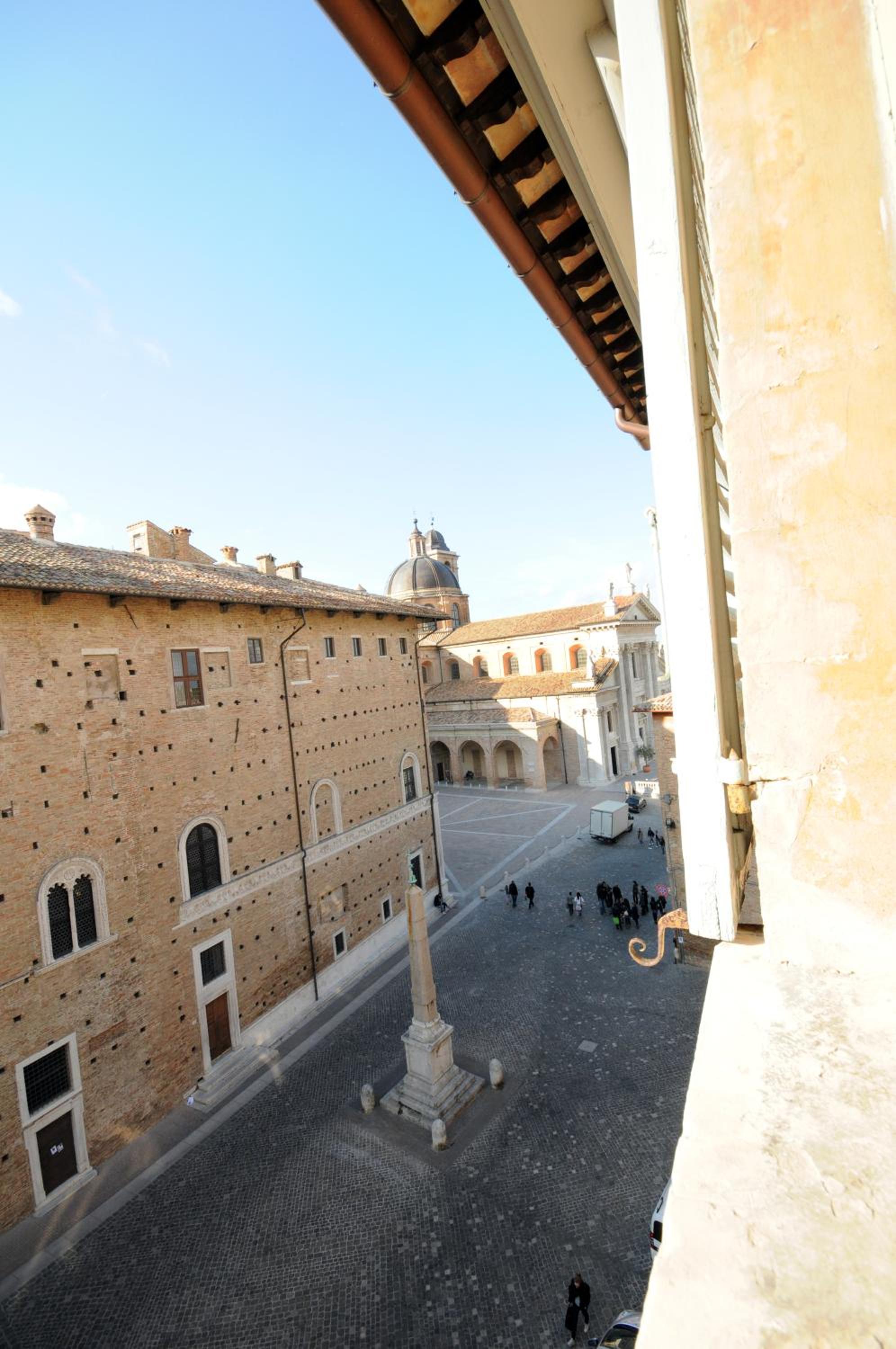 Guest House Domus Urbino view 3