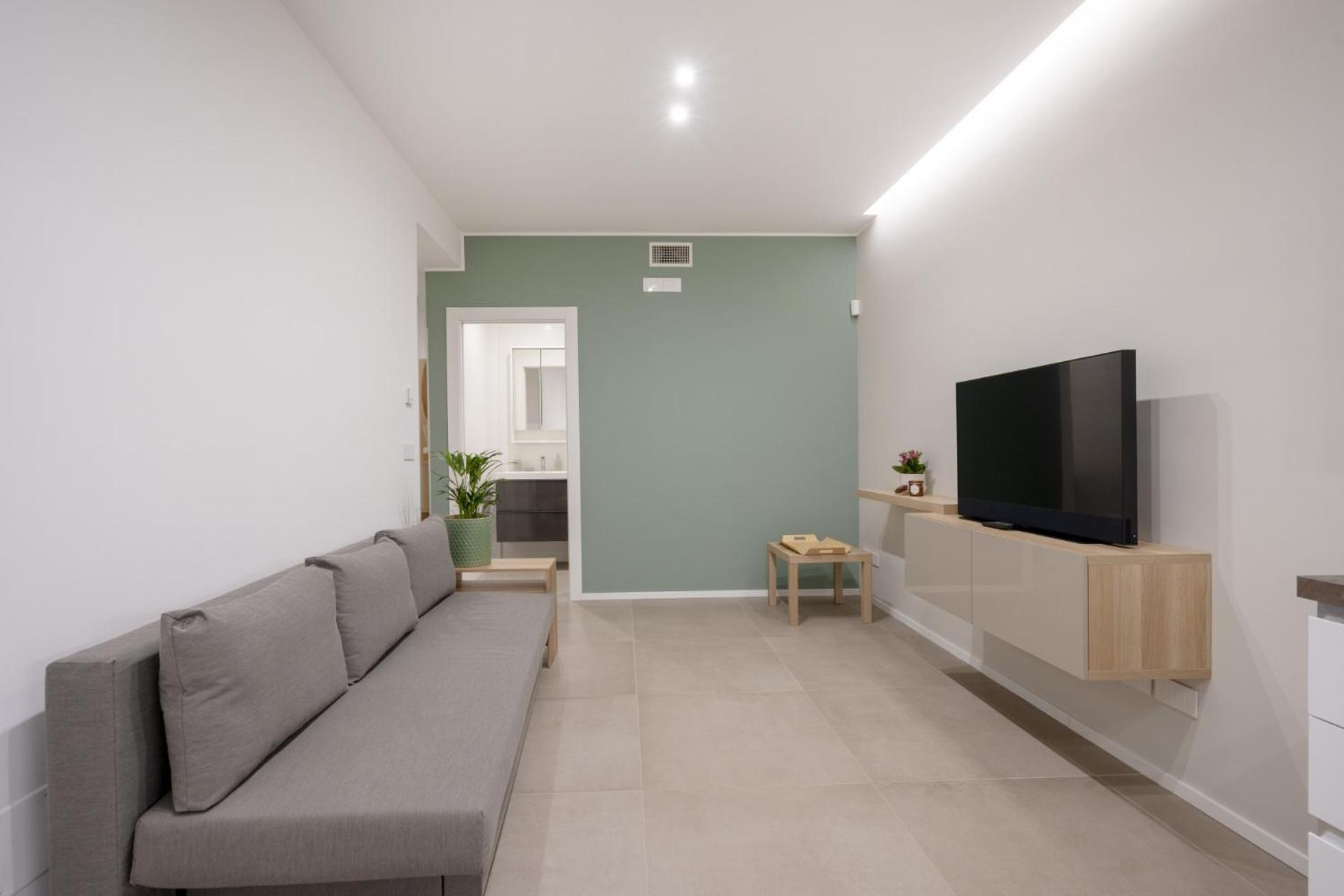 Borgo Felice 5 - Modern Apartment with Balcony + Free Parking
