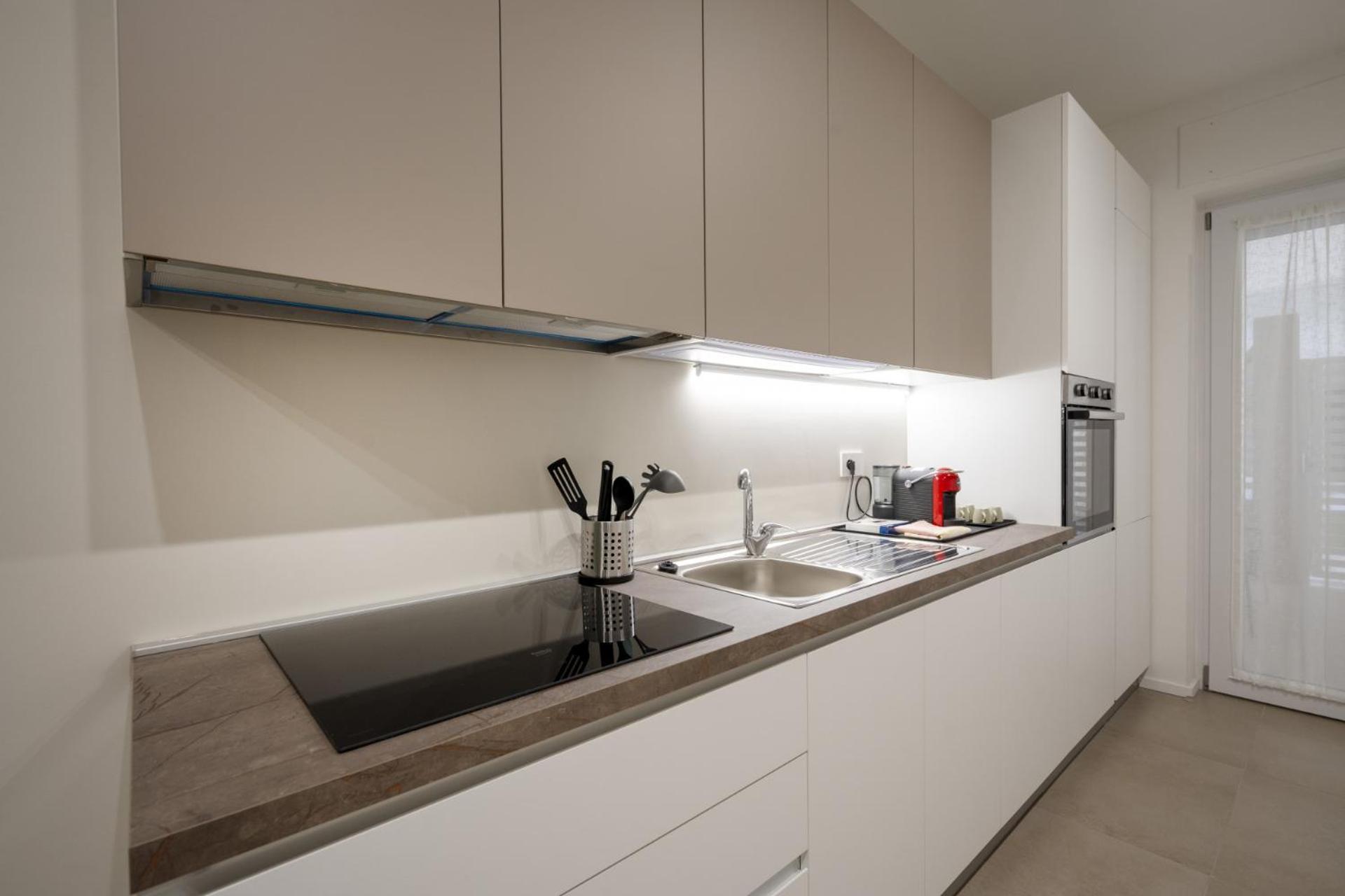 Borgo Felice 5 - Modern Apartment with Balcony + Free Parking