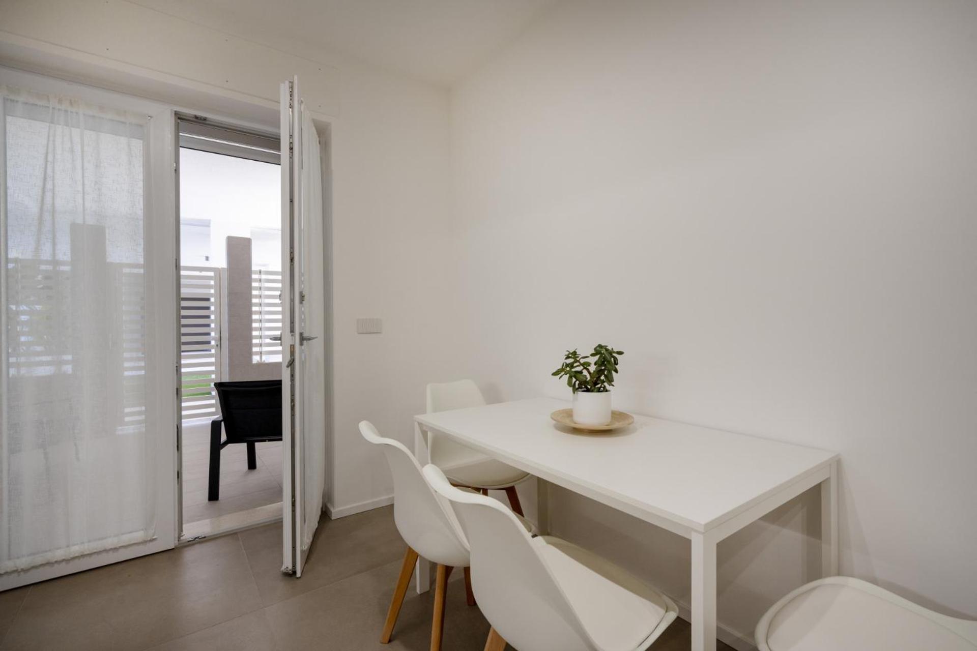Borgo Felice 5 - Modern Apartment with Balcony + Free Parking