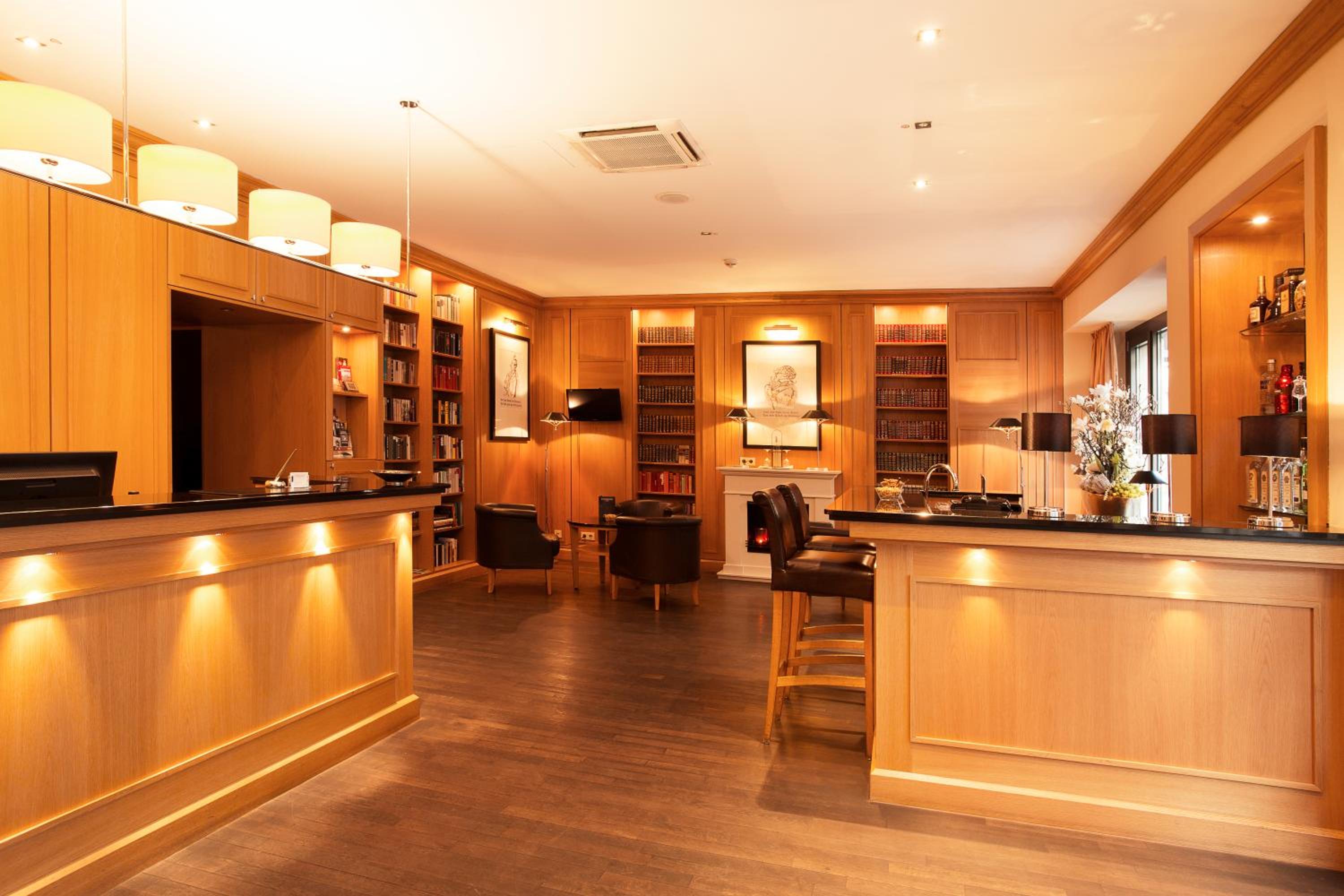 TOWNHOUSE Hotel - Property Image 30