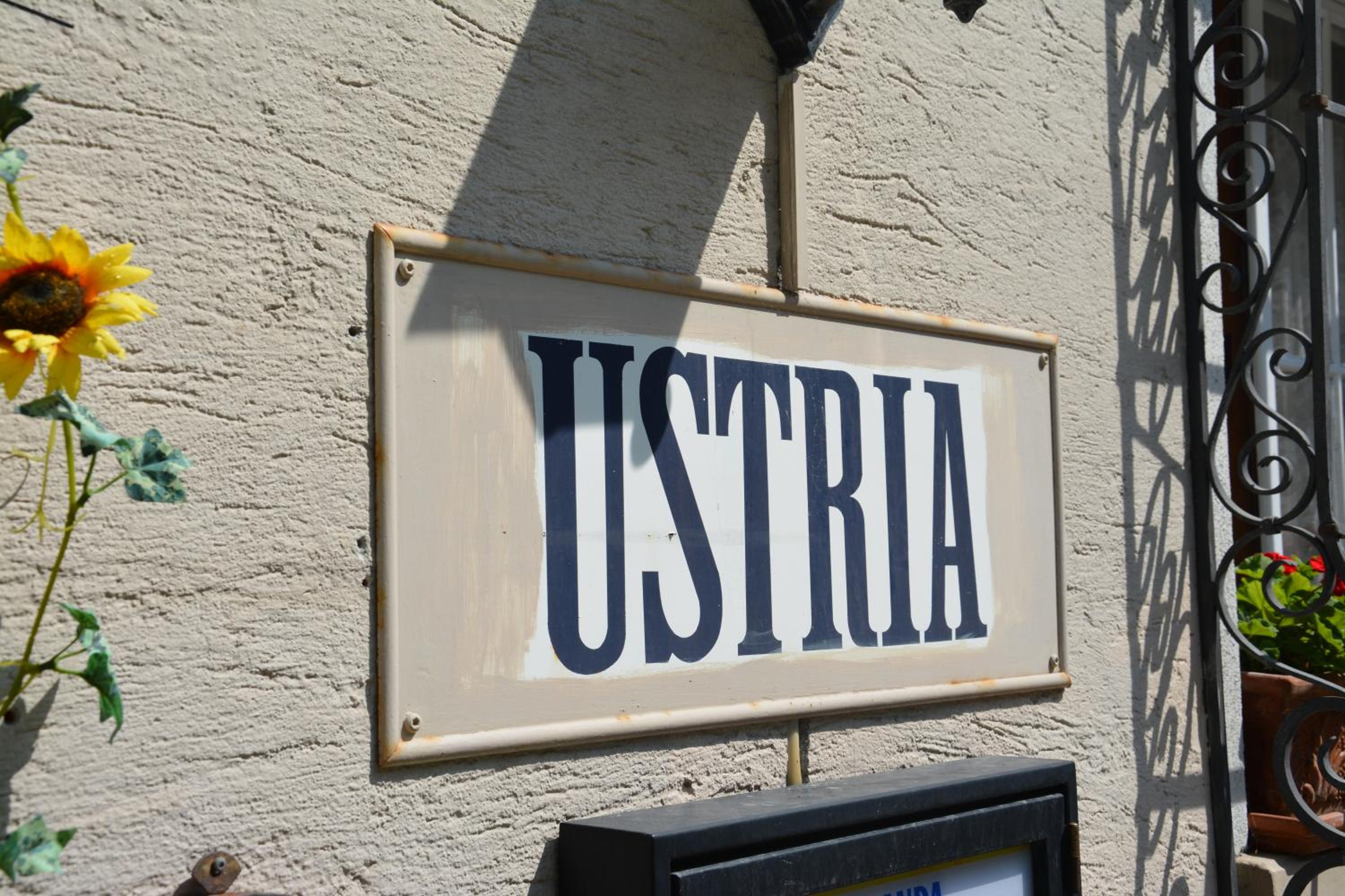 Ustria Crusch Alva
