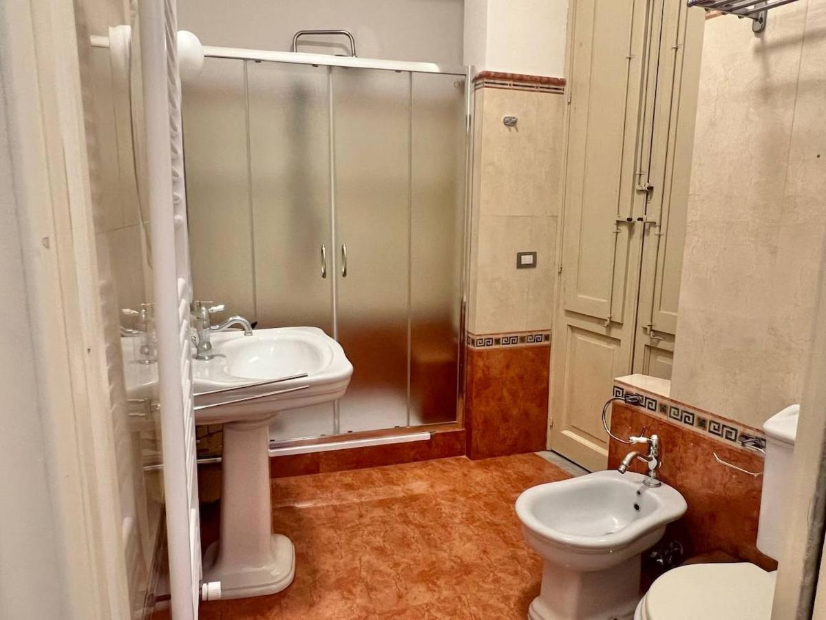 Casa degli Artisti, a spacious apartment in the center