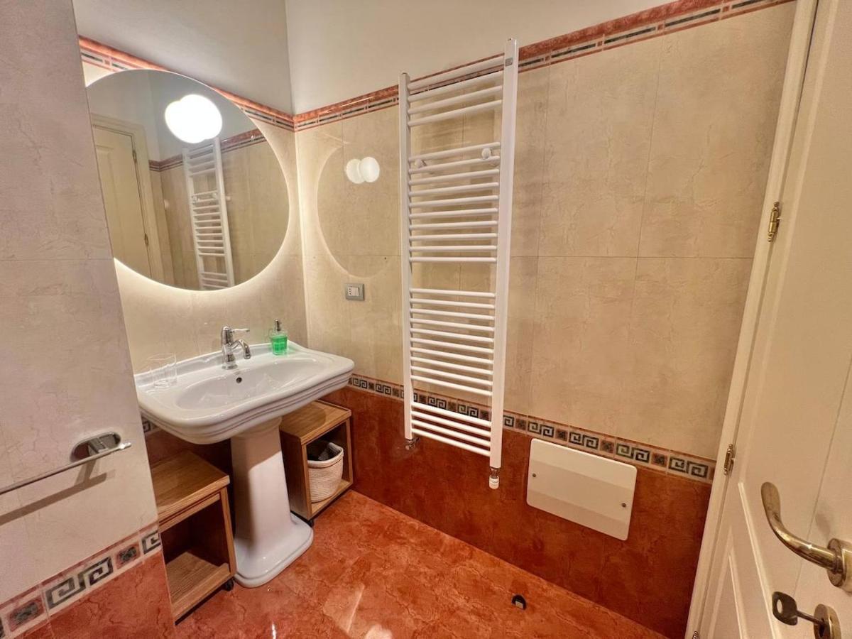Casa degli Artisti, a spacious apartment in the center