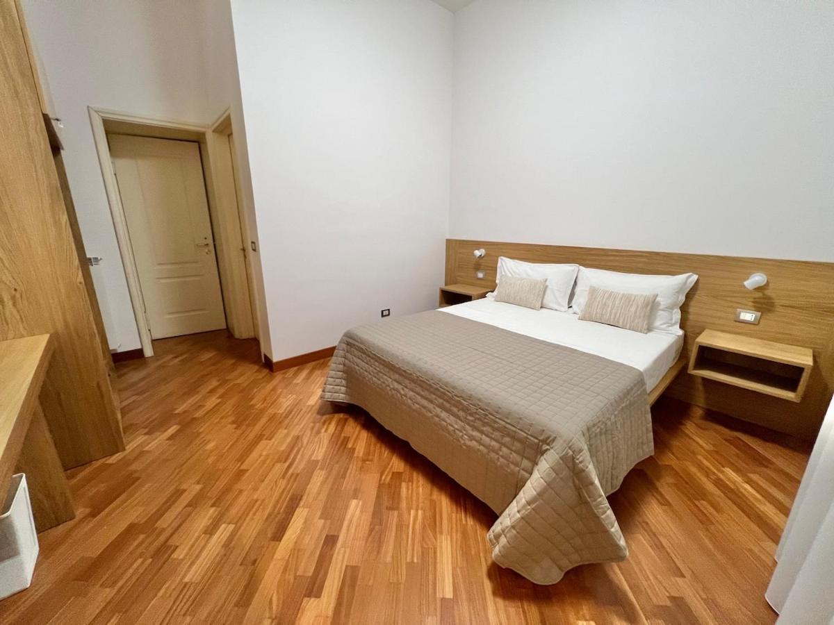 Casa degli Artisti, a spacious apartment in the center