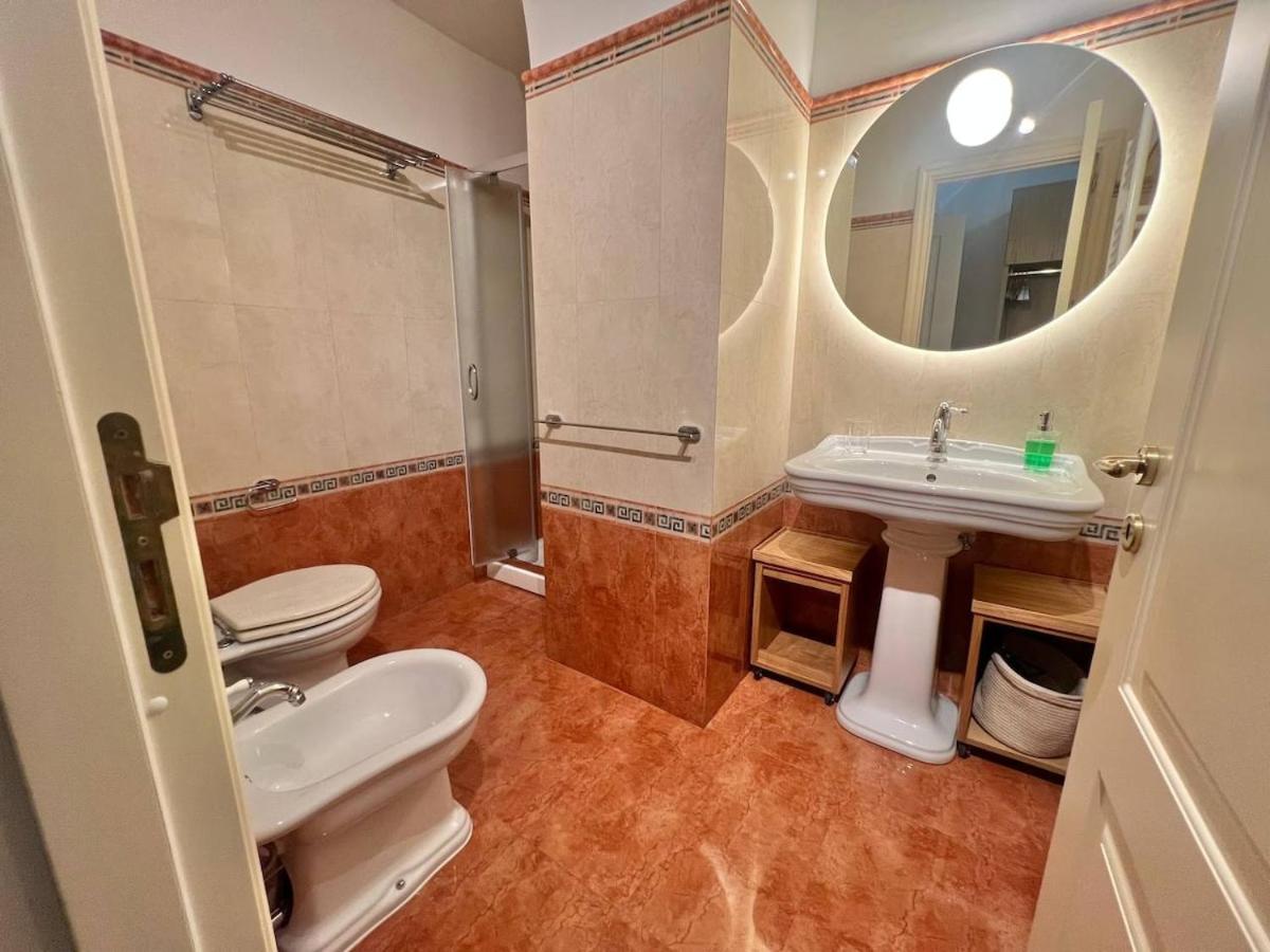 Casa degli Artisti, a spacious apartment in the center