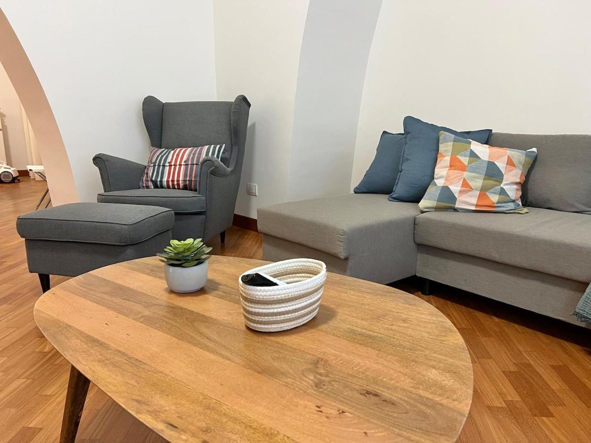 Casa degli Artisti, a spacious apartment in the center