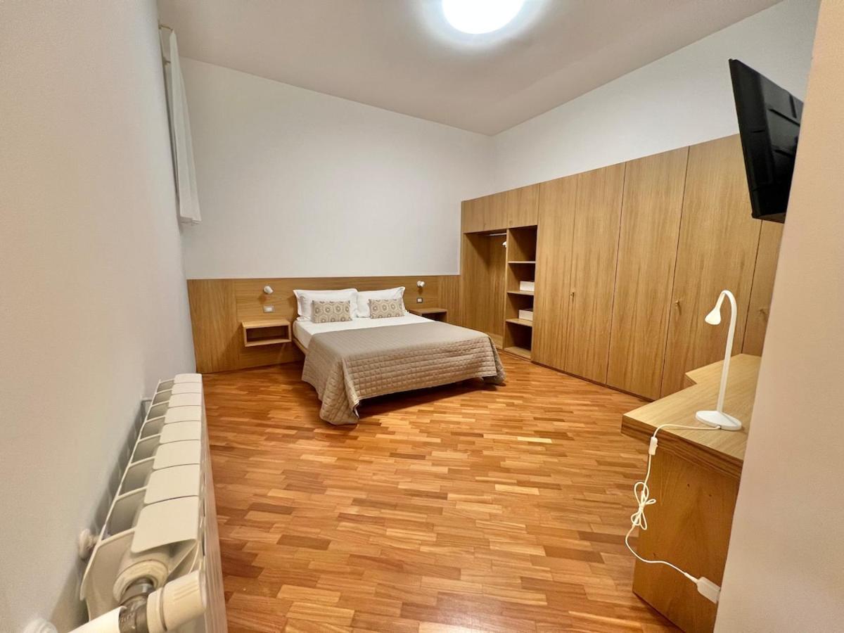 Casa degli Artisti, a spacious apartment in the center