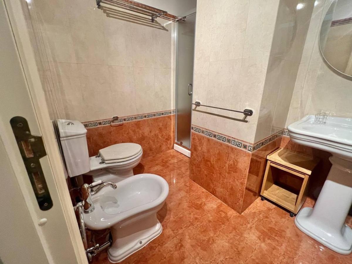 Casa degli Artisti, a spacious apartment in the center