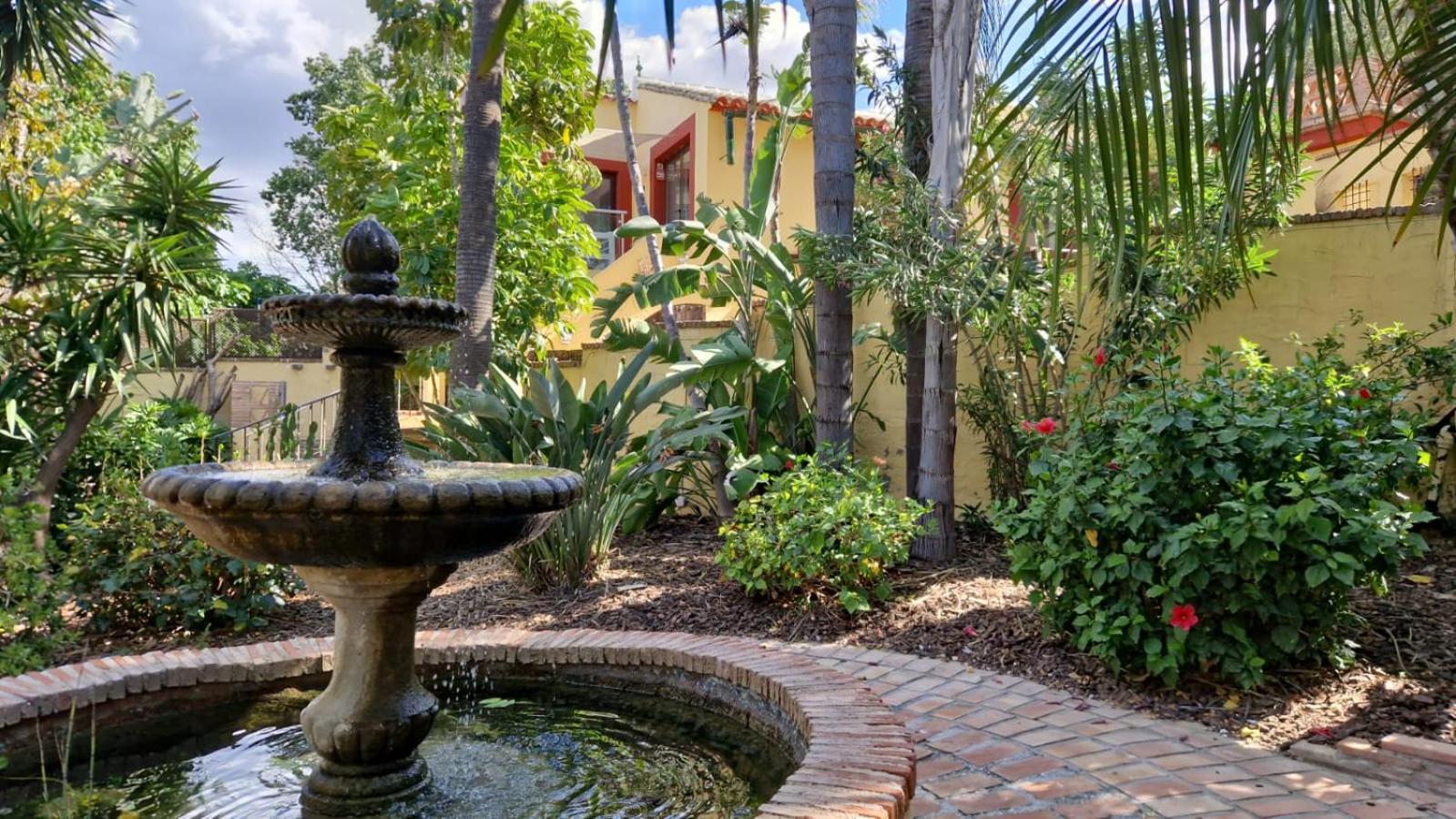 Finca Fenix Apartments with Pool in Álora