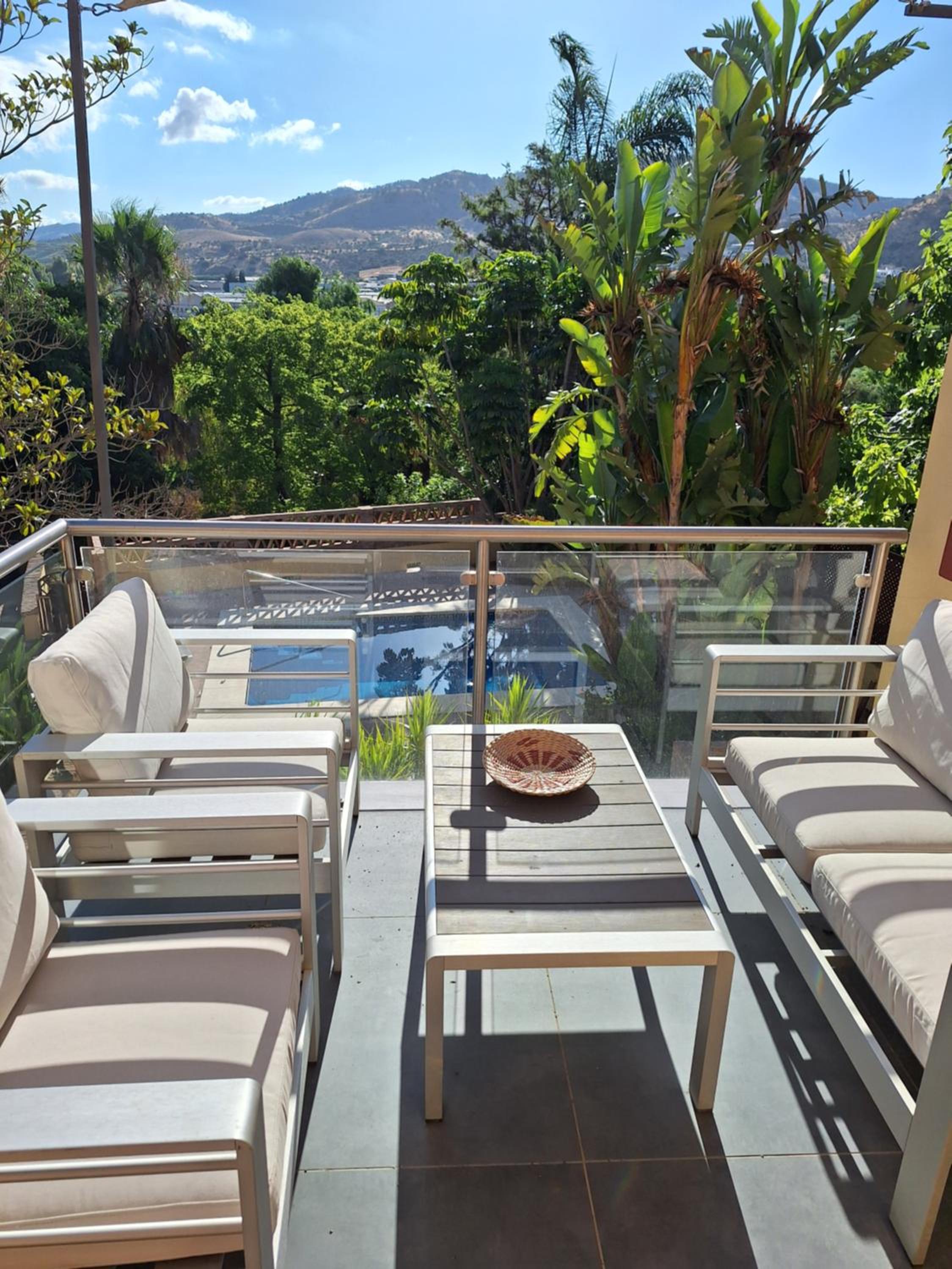 Finca Fenix Apartments with Pool in Álora