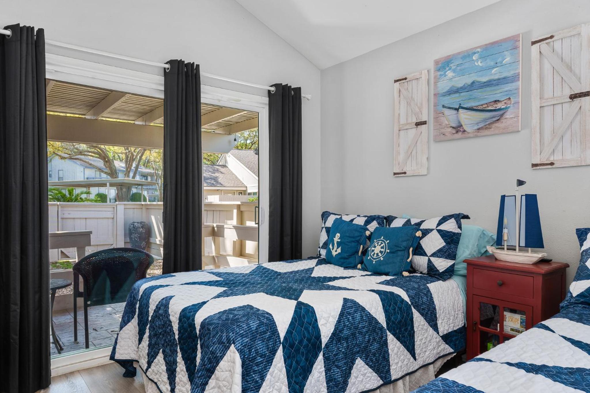 Conroe Lakefront Cottage