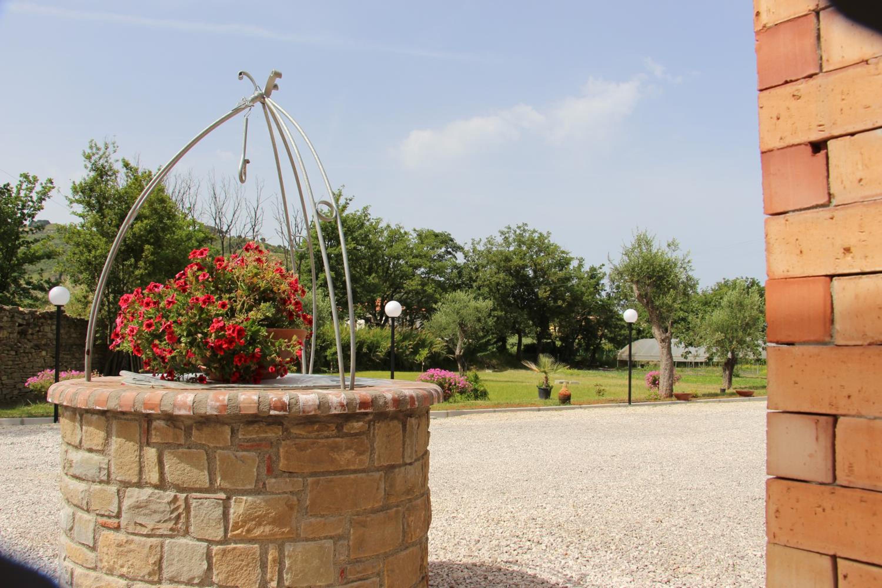 Country House Il Melograno view 3