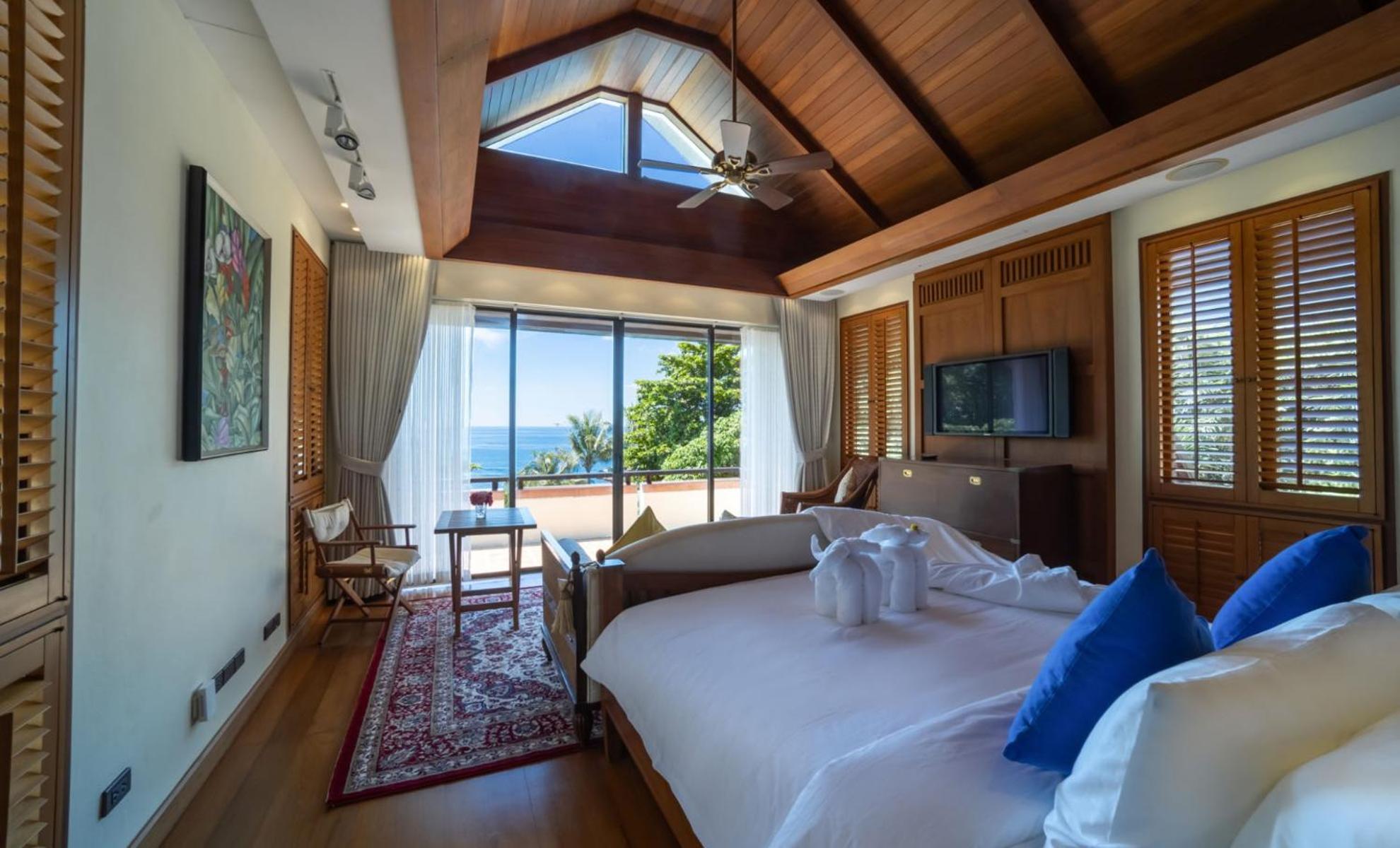 5BR Sea View Pool Villa - 3-Min Walk to Kata Beach - Villa Apsara by Warm Plus