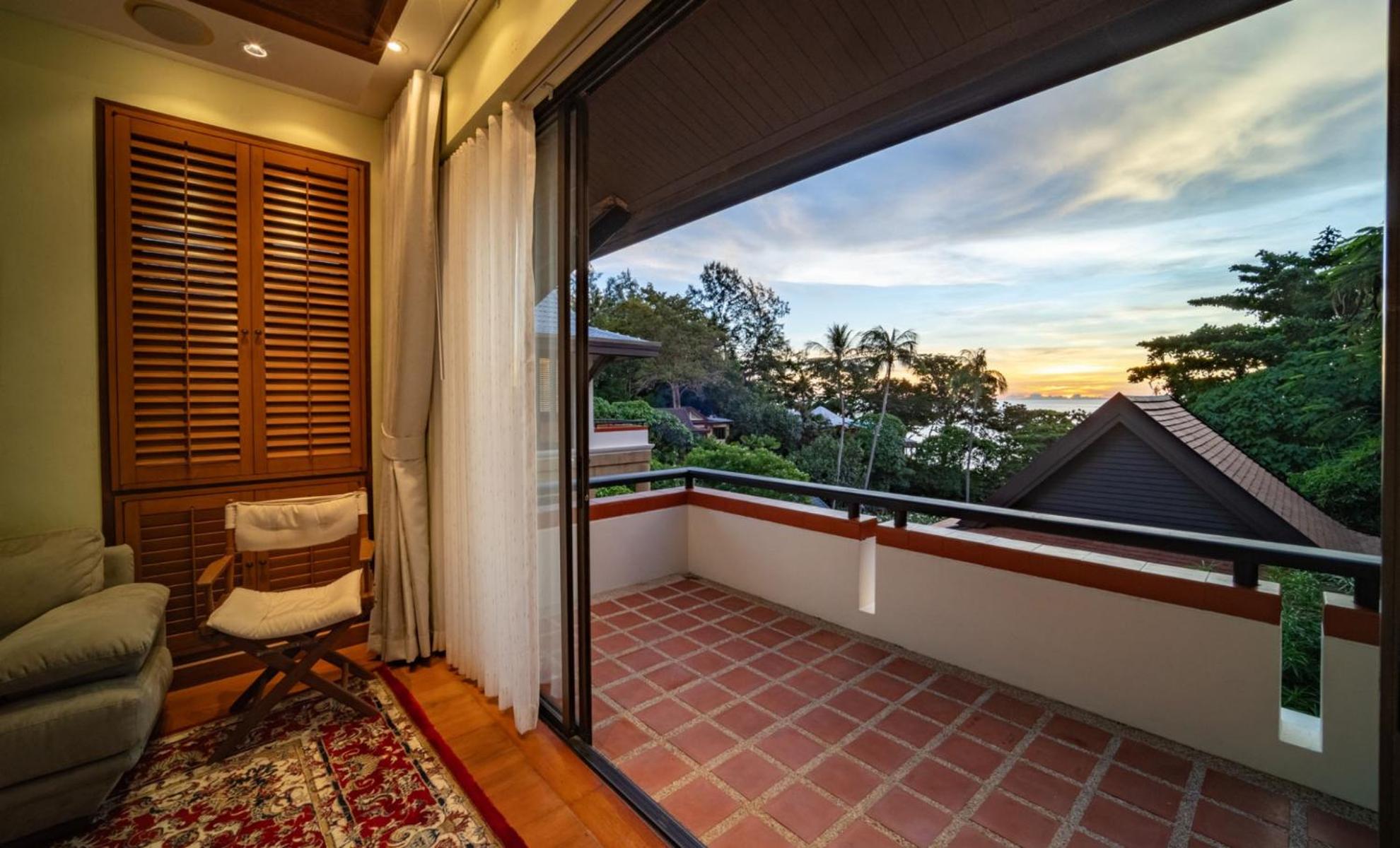 5BR Sea View Pool Villa - 3-Min Walk to Kata Beach - Villa Apsara by Warm Plus